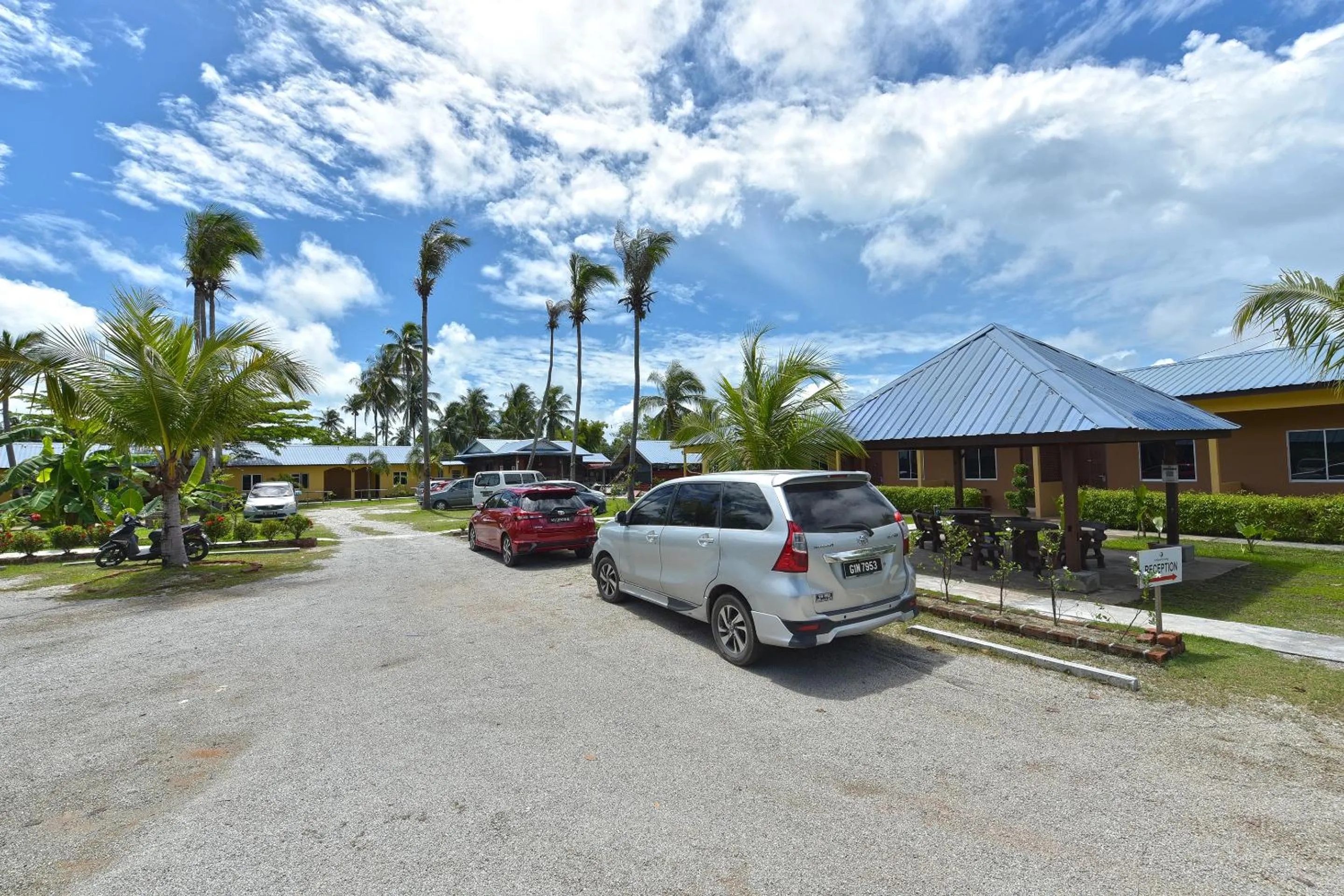 Facade/entrance in Collection O 90622 Sehijau Cenang