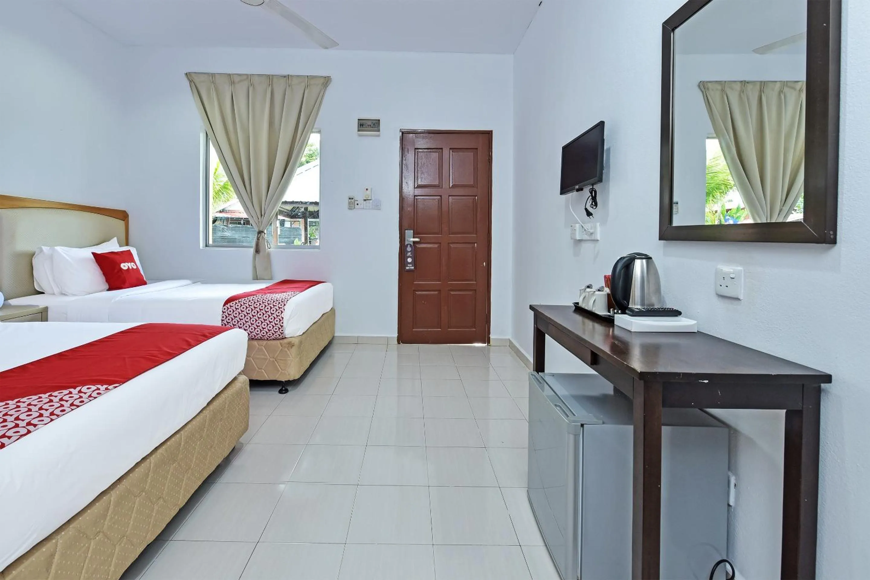 Bedroom in Collection O 90622 Sehijau Cenang