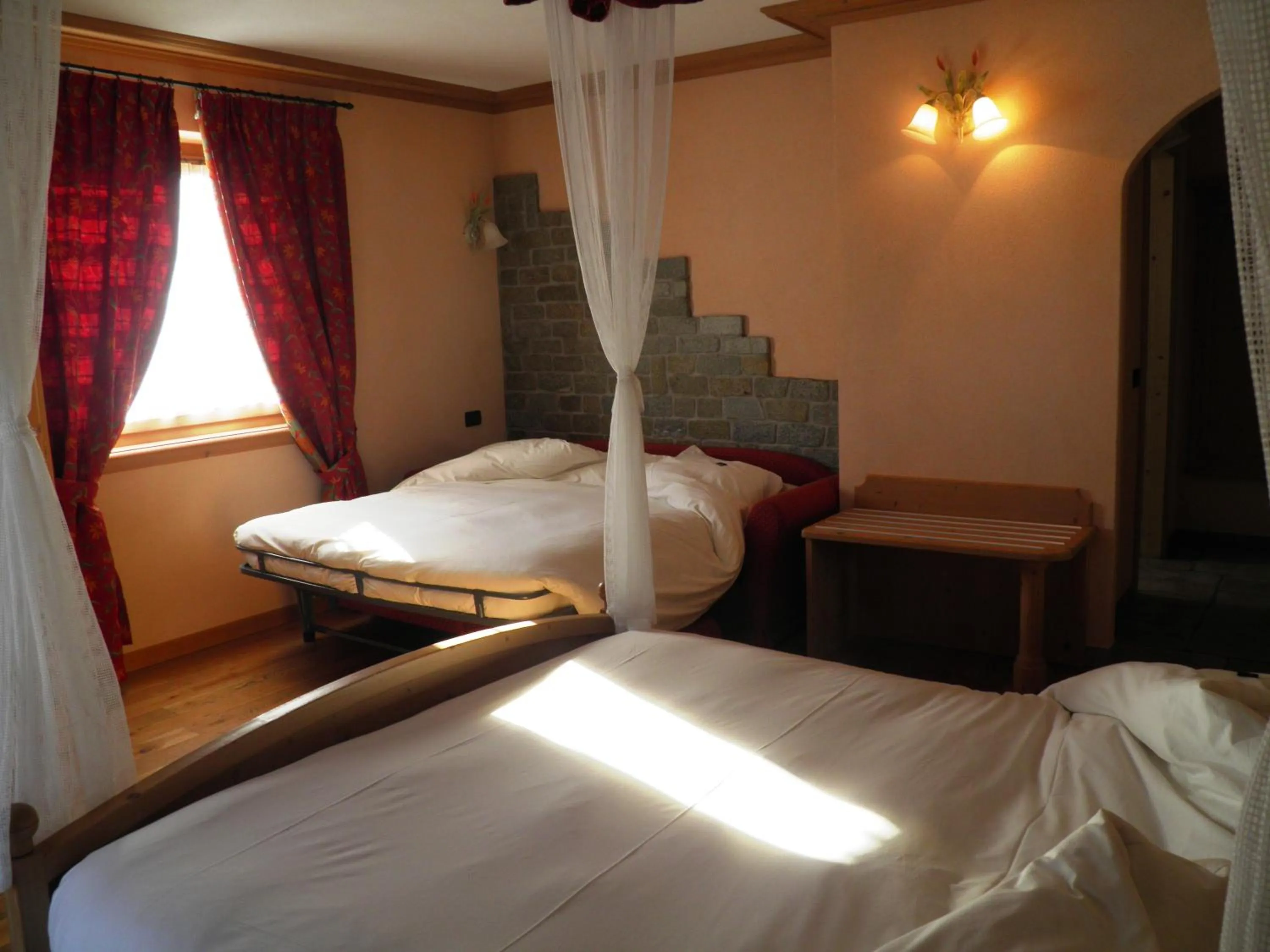 Bed in Hotel Pontiglia