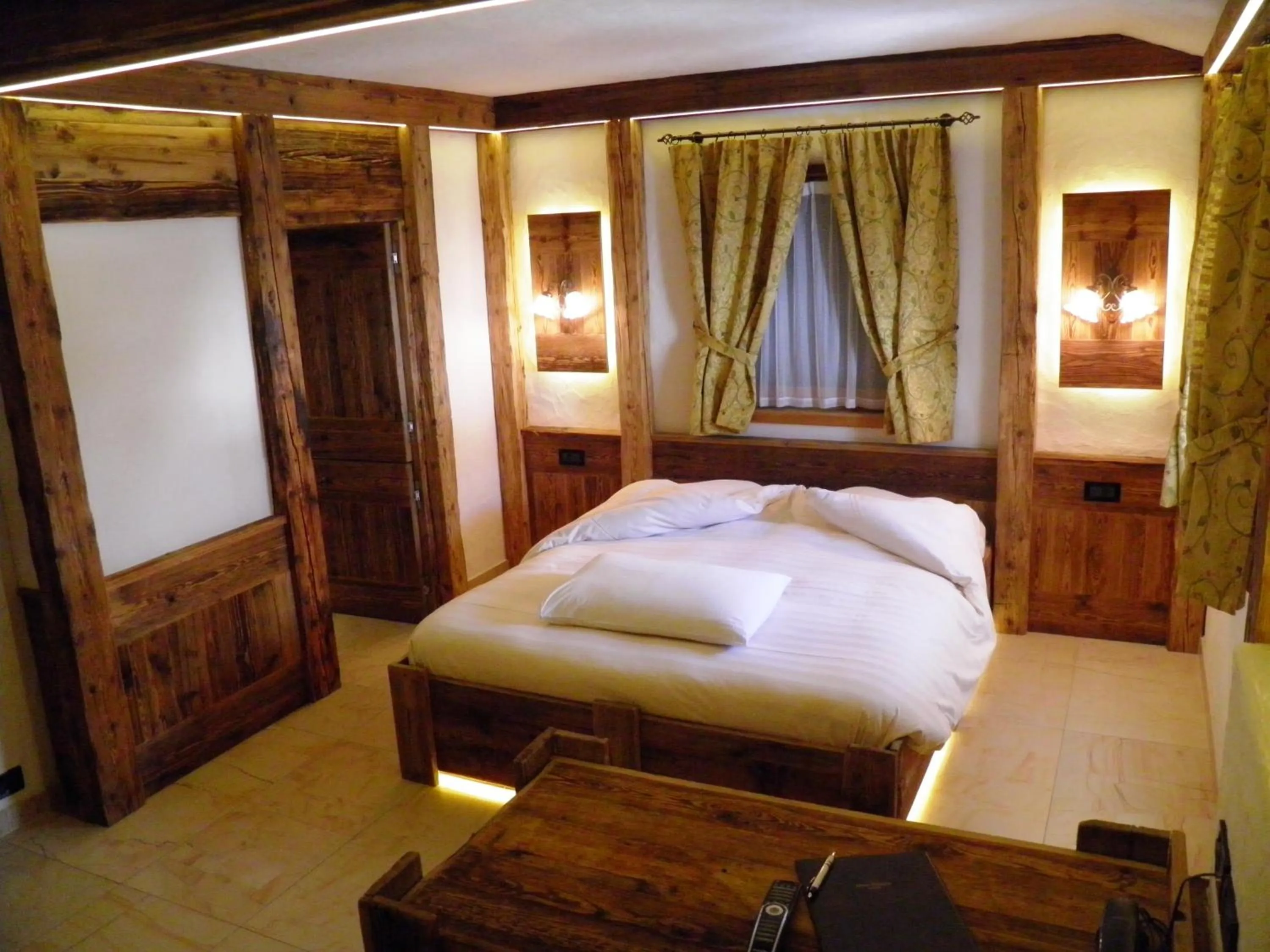 Bed in Hotel Pontiglia