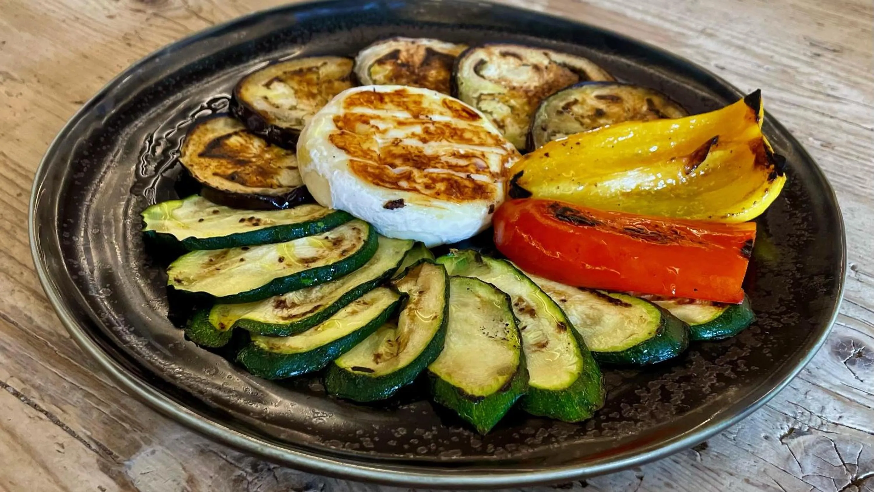 Restaurant/places to eat in Hotel Pontiglia