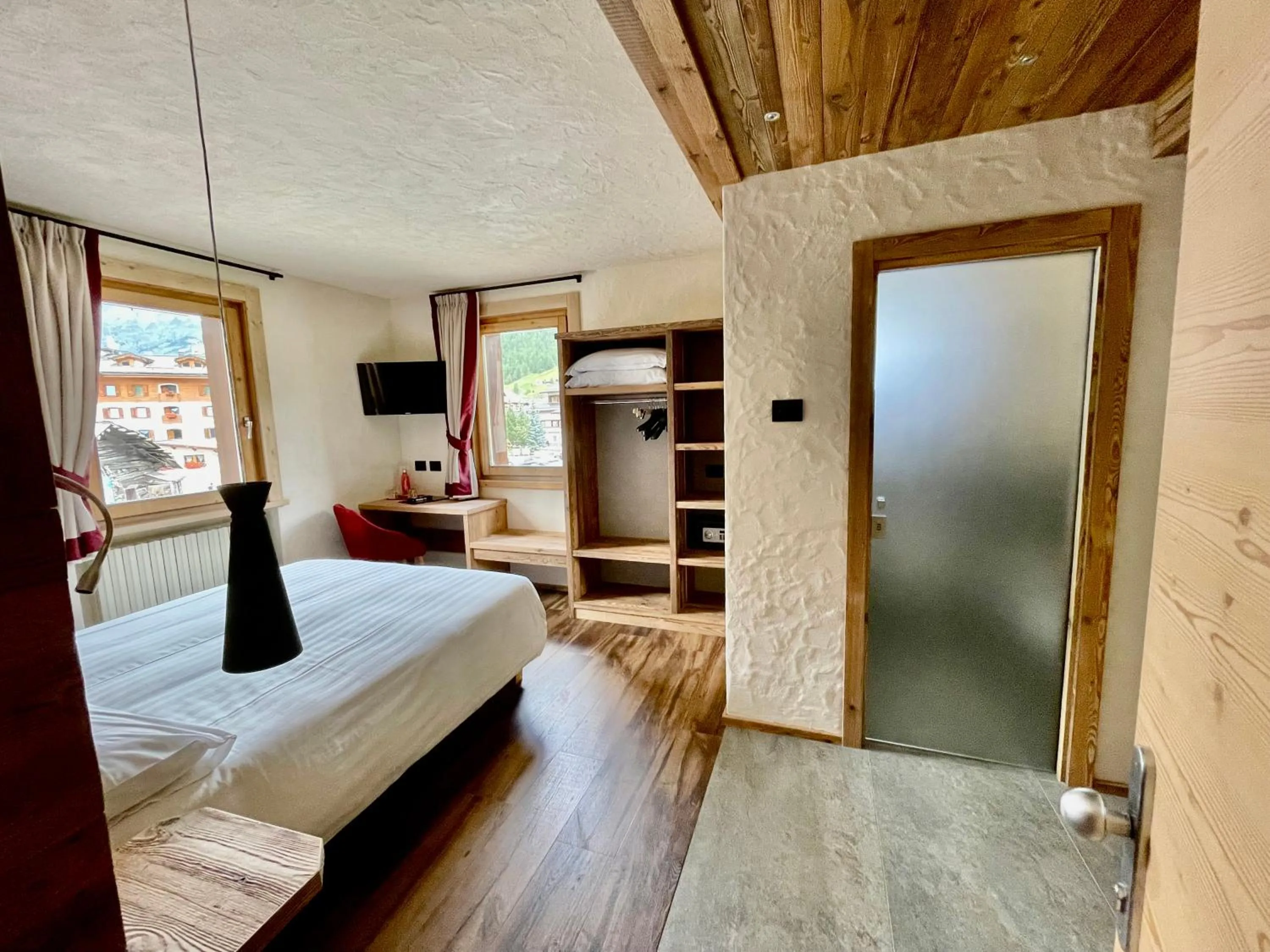 Photo of the whole room, Bed in Hotel Pontiglia