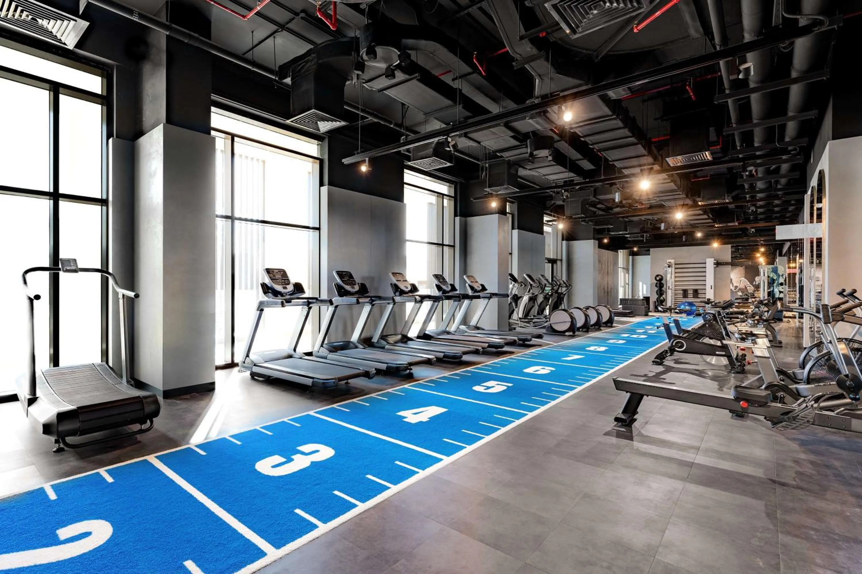 Fitness centre/facilities in Hyatt Centric Jumeirah Dubai