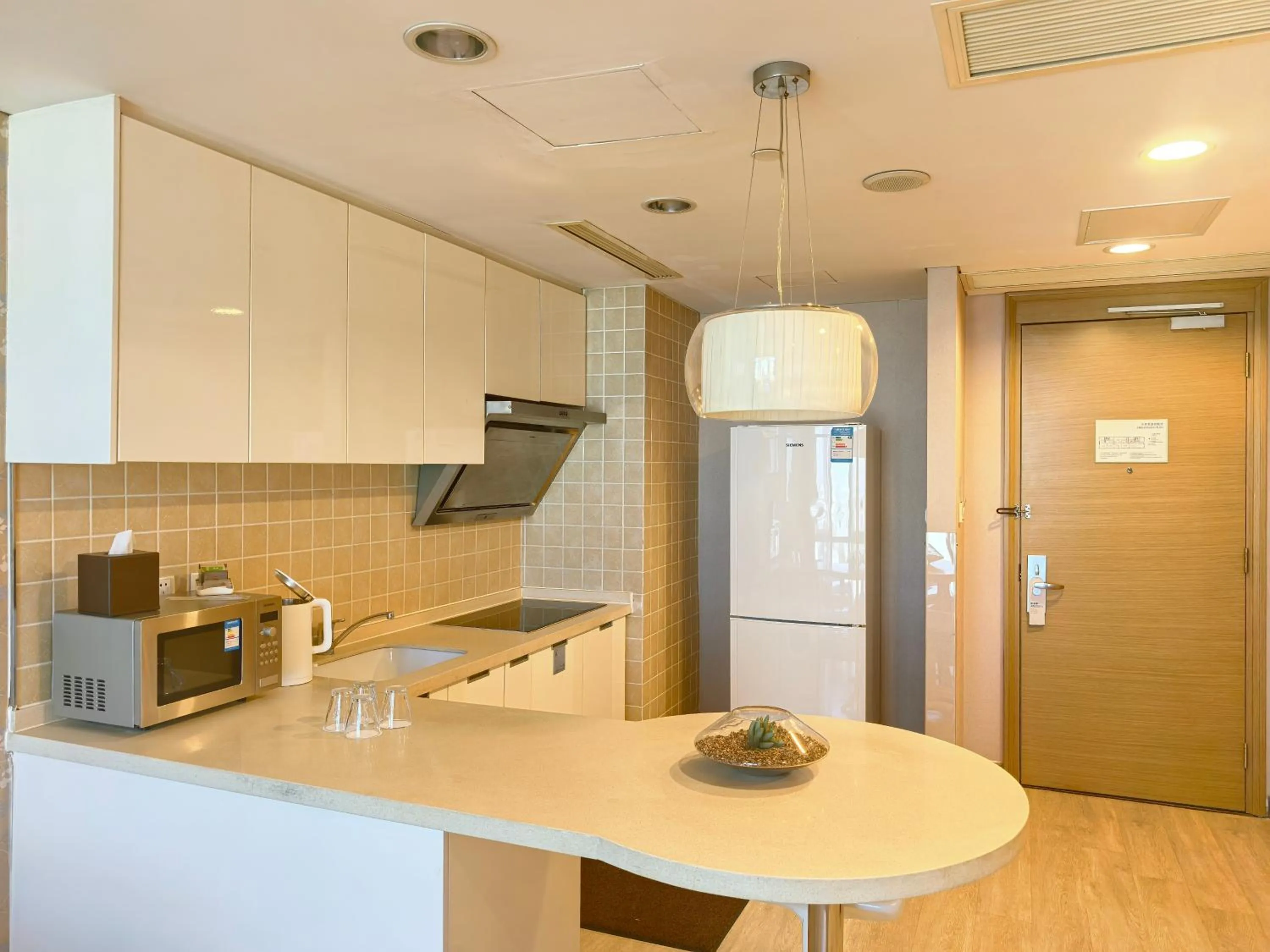 Kitchen or kitchenette in Holiday Inn Express Beijing Yizhuang by IHG