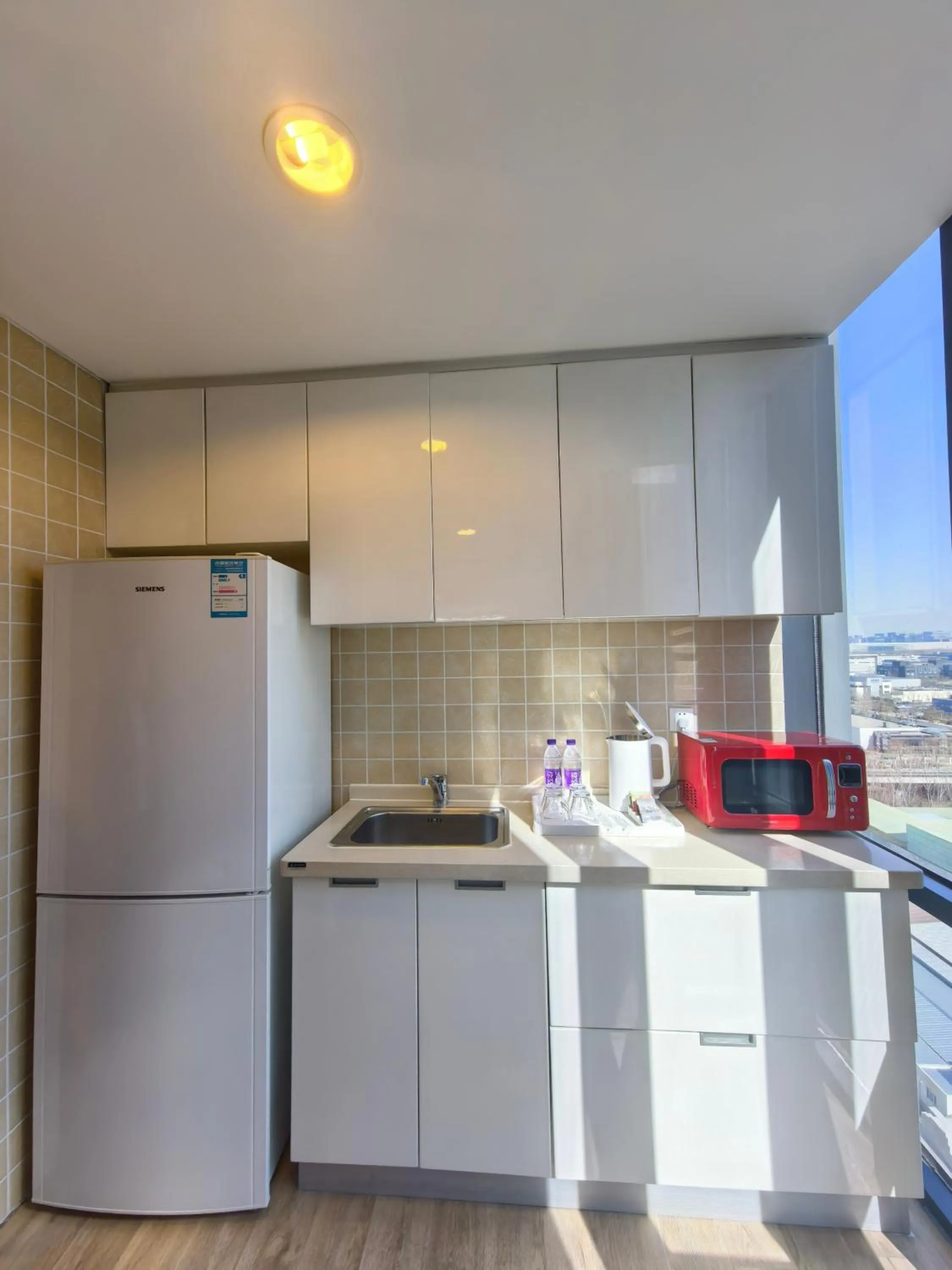 Kitchen or kitchenette in Holiday Inn Express Beijing Yizhuang by IHG