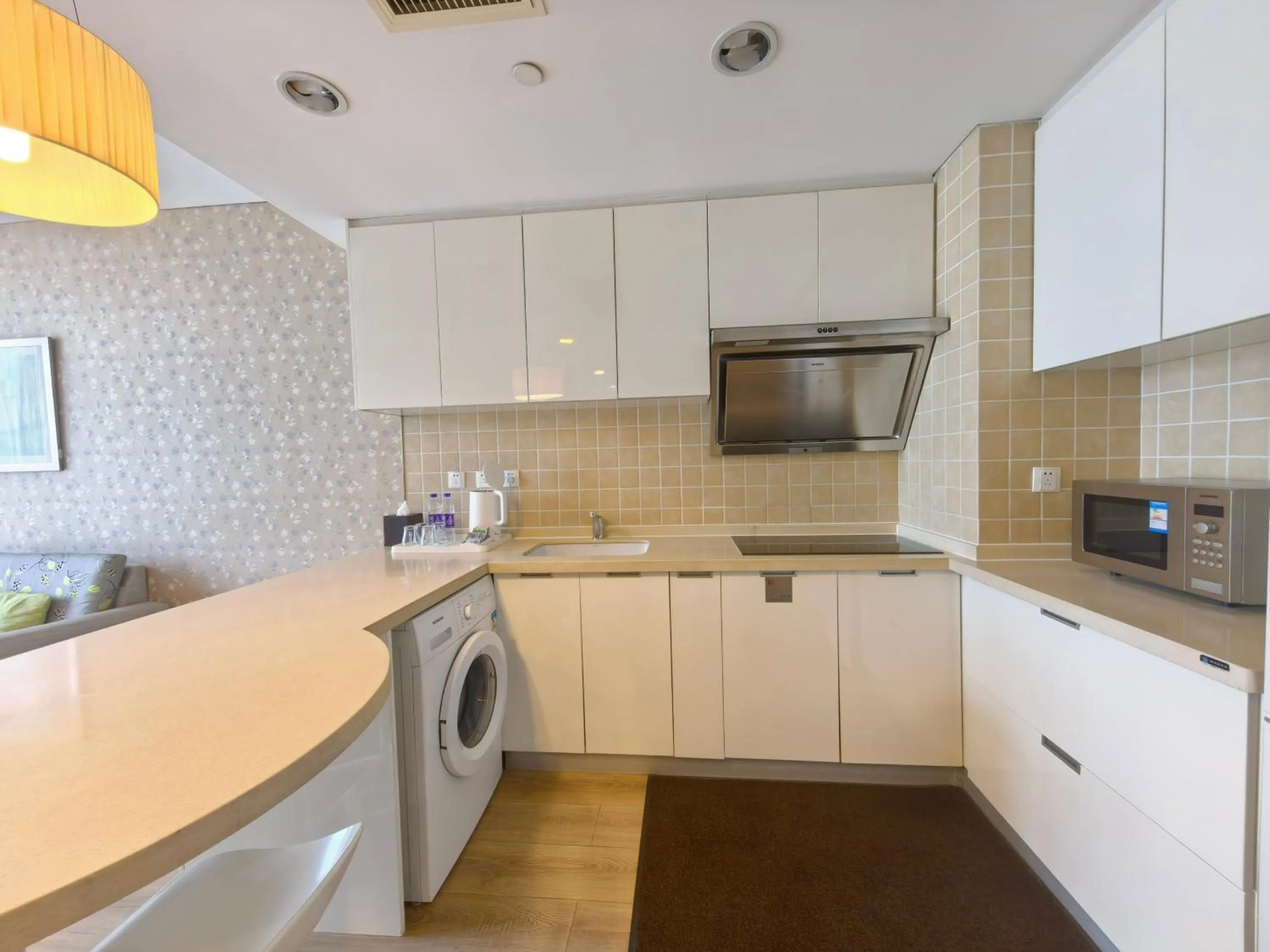 Kitchen or kitchenette in Holiday Inn Express Beijing Yizhuang by IHG