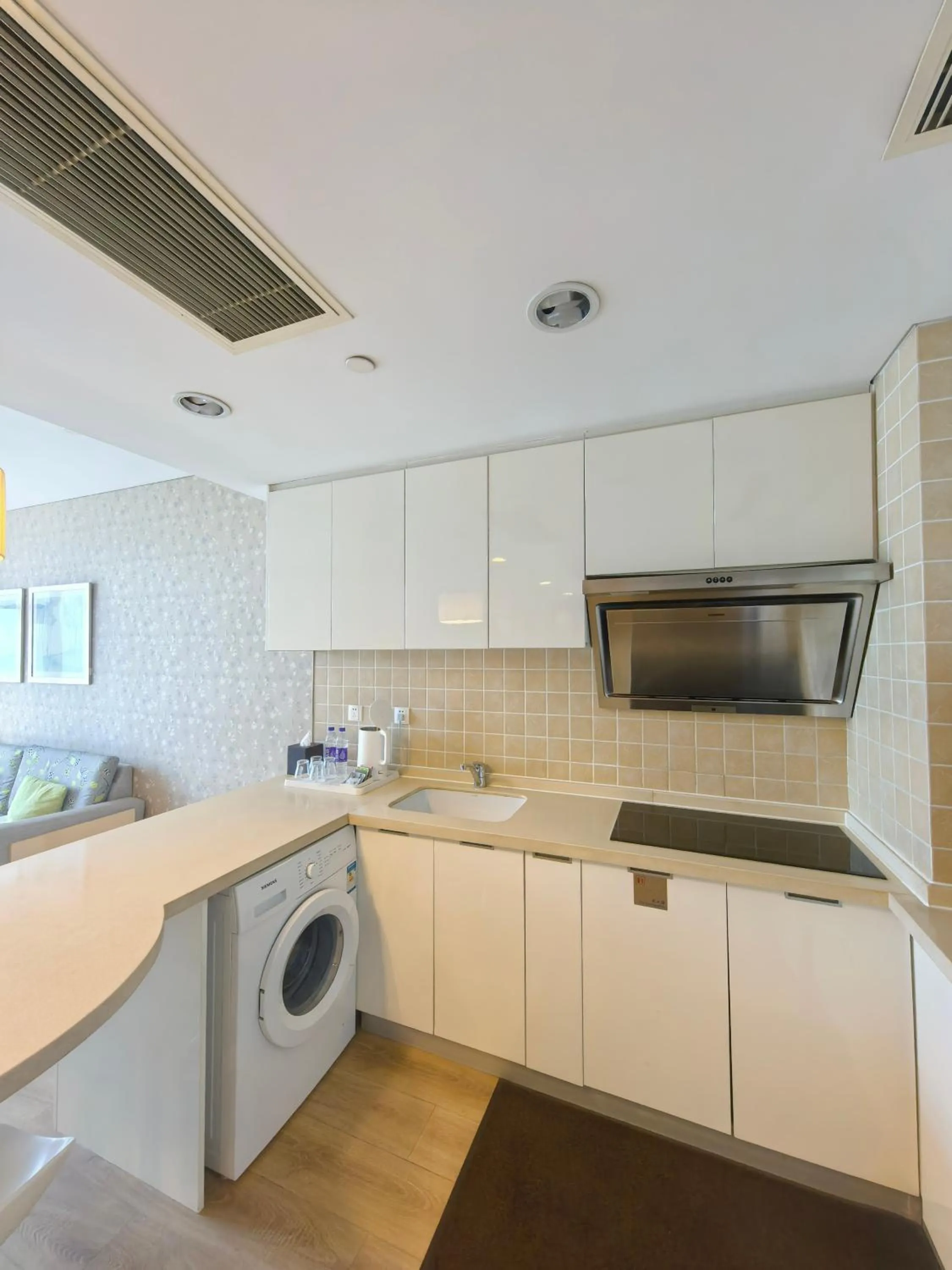 Kitchen or kitchenette in Holiday Inn Express Beijing Yizhuang by IHG