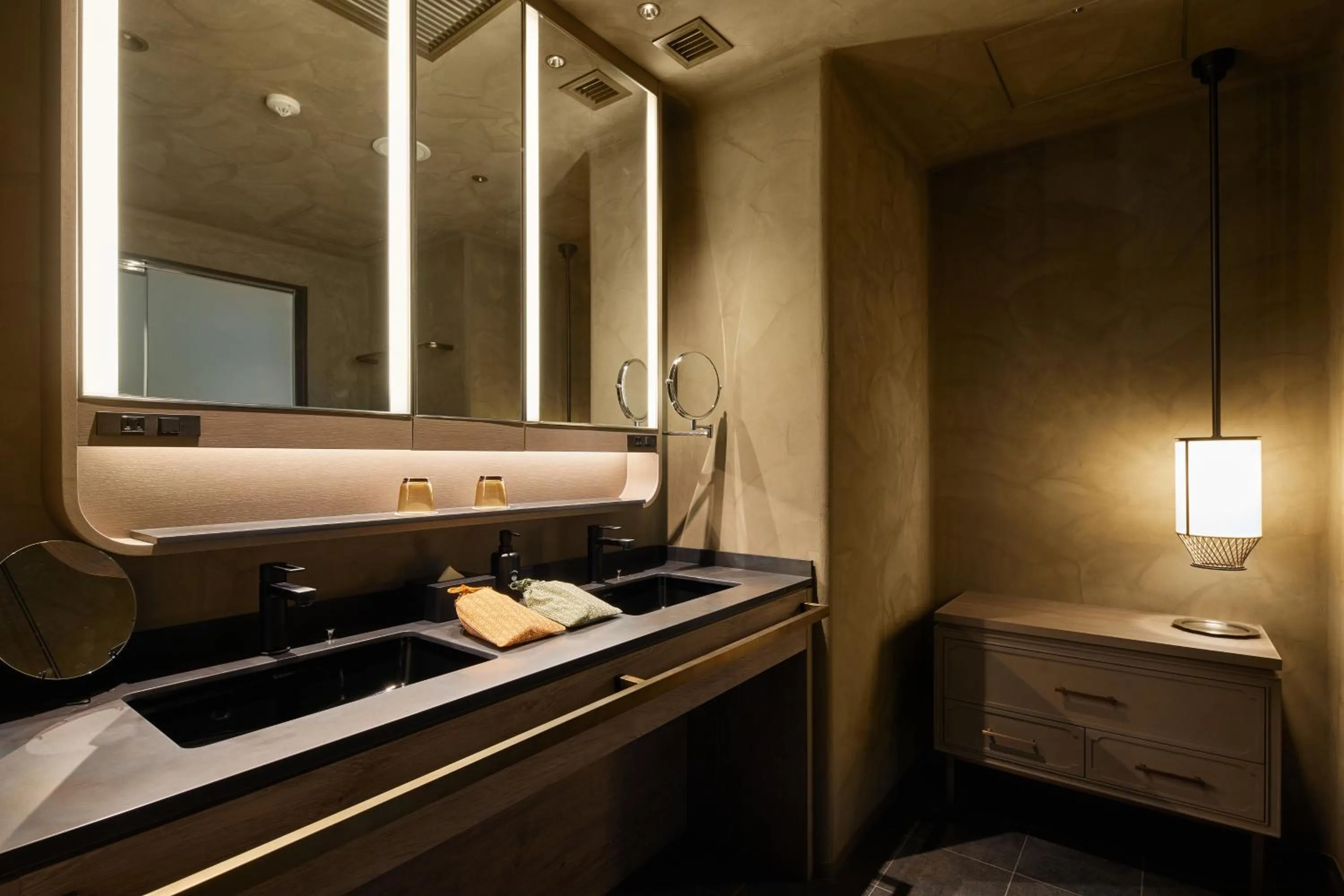 Photo of the whole room in THE HOTEL HIGASHIYAMA KYOTO TOKYU, A Pan Pacific Hotel