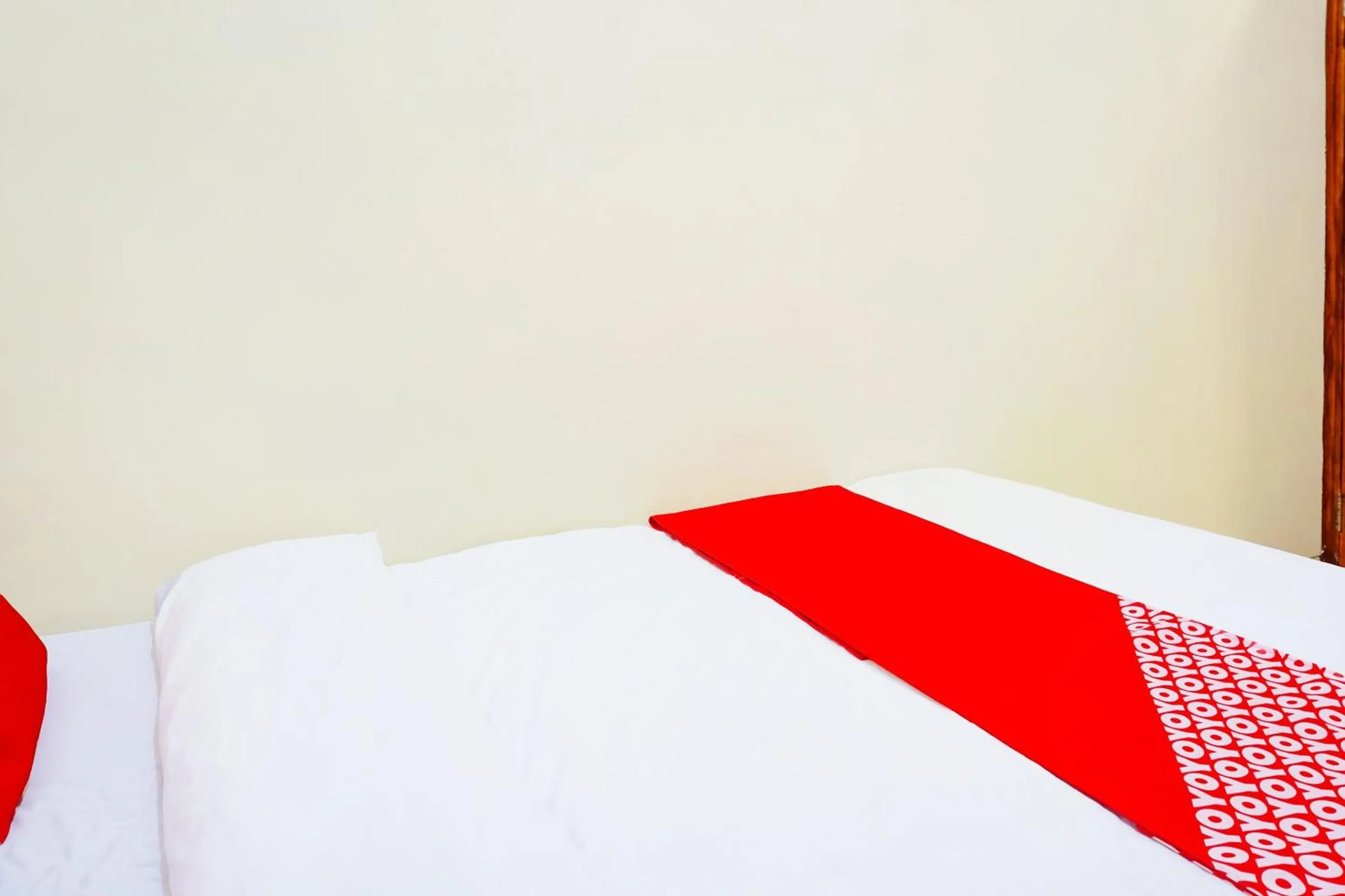 Bedroom, Bed in Flagship 90723 Berlima Guest House Syariah