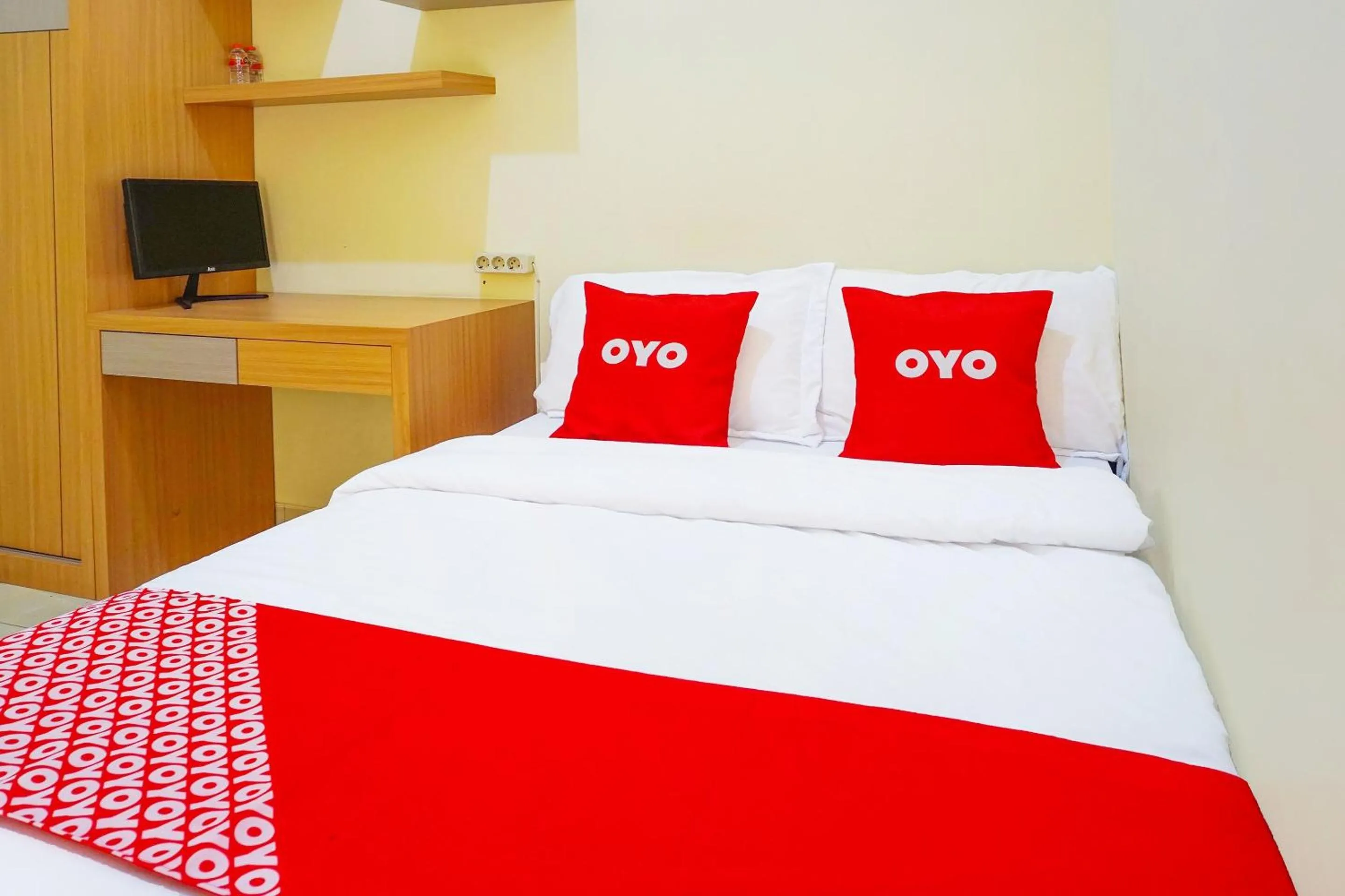 Bedroom, Bed in Flagship 90723 Berlima Guest House Syariah