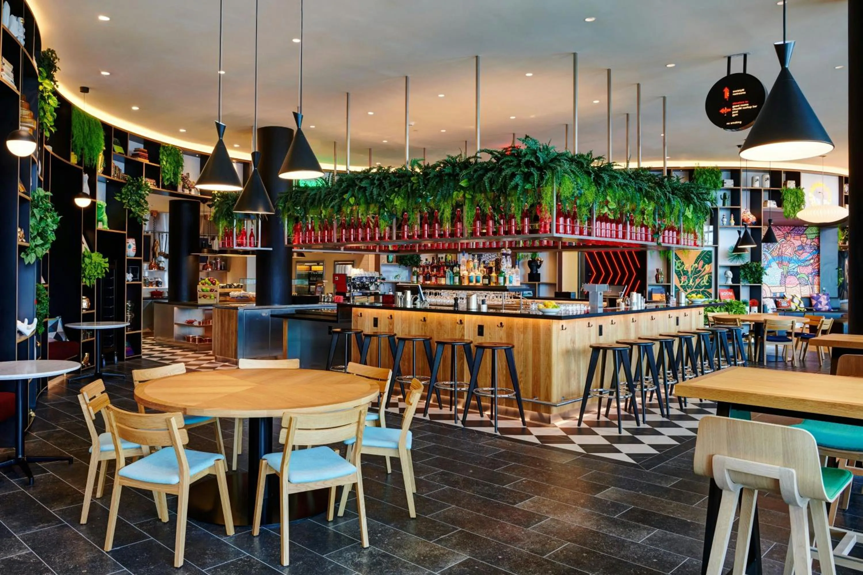 Restaurant/places to eat in citizenM Miami World Center