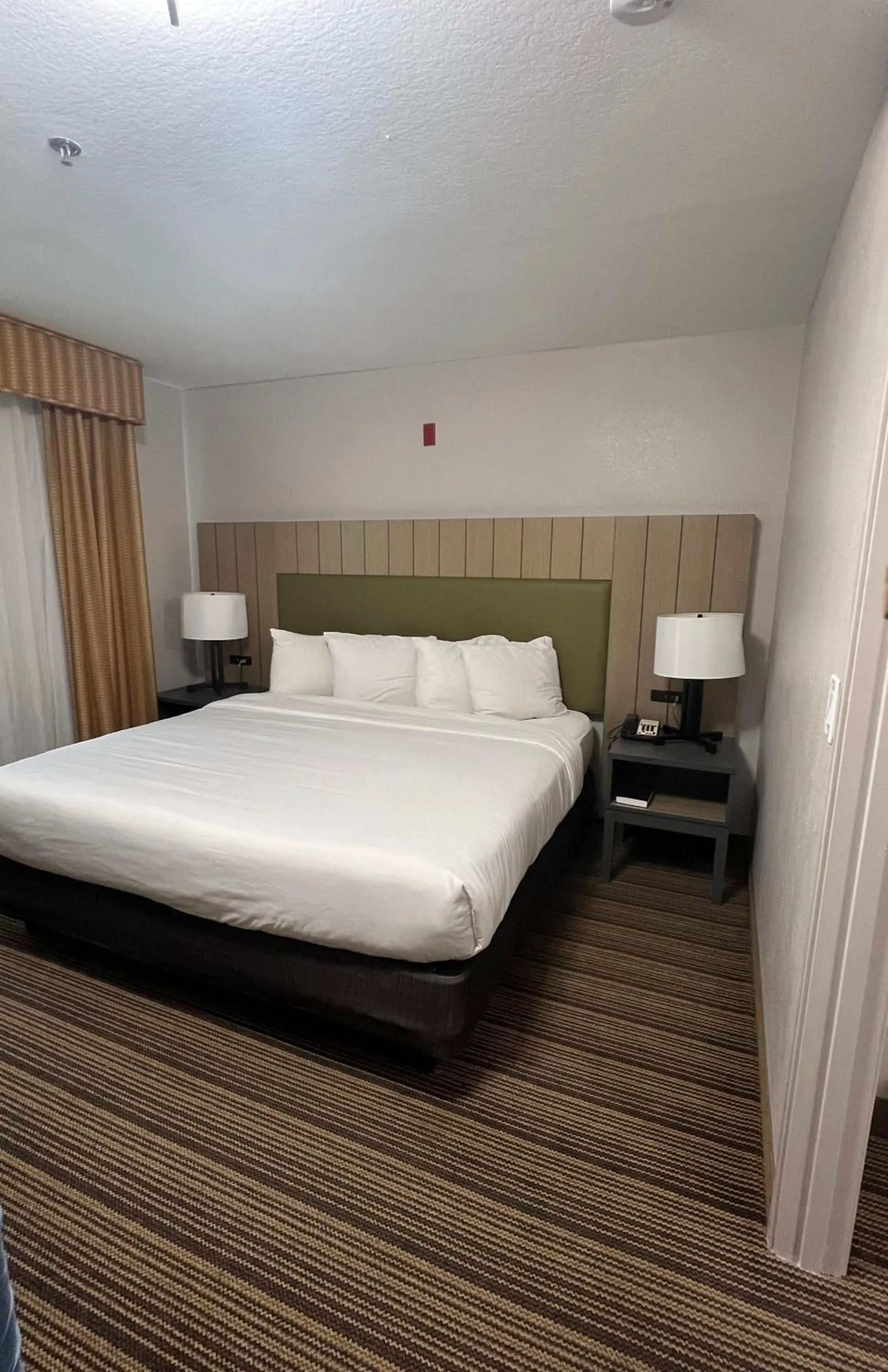 Bed in Country Inn & Suites by Radisson, Fort Worth, TX