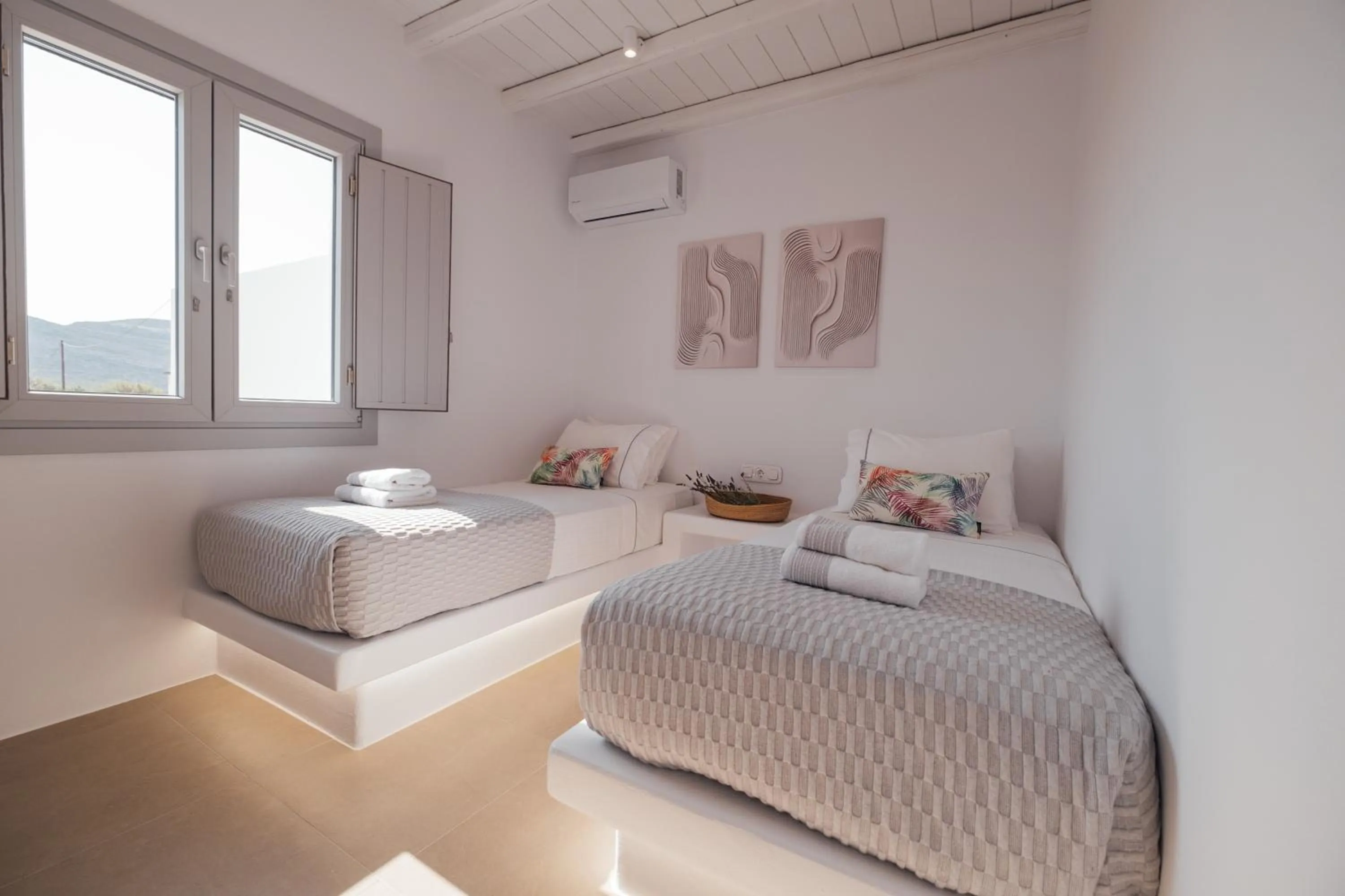 Bed in Xerolithos Natural Living