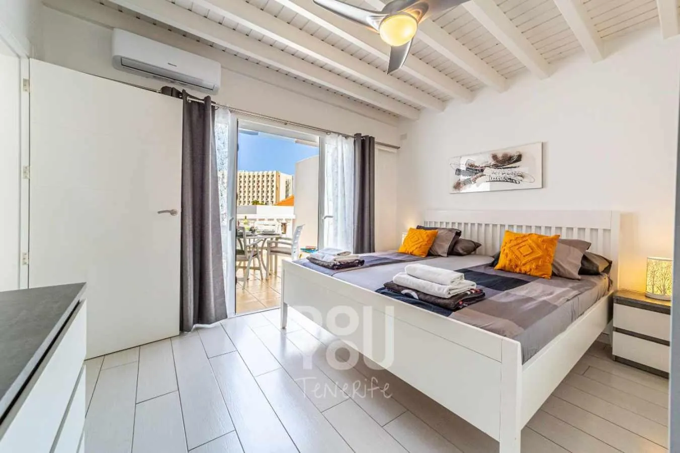 Bed in Apartment Paraiso Royal