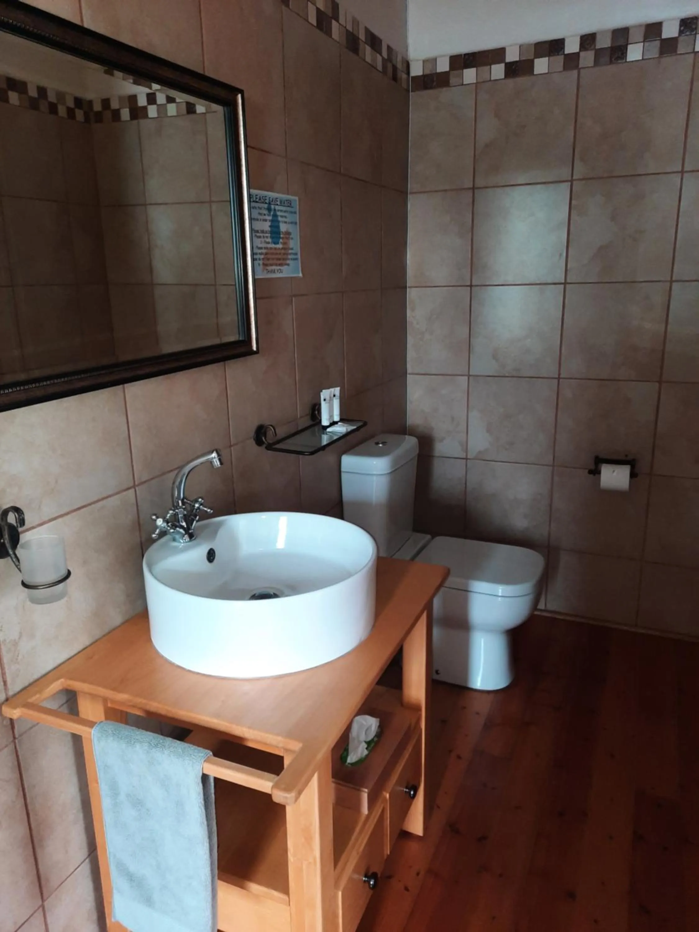 Toilet in Villa Beryl Guesthouse