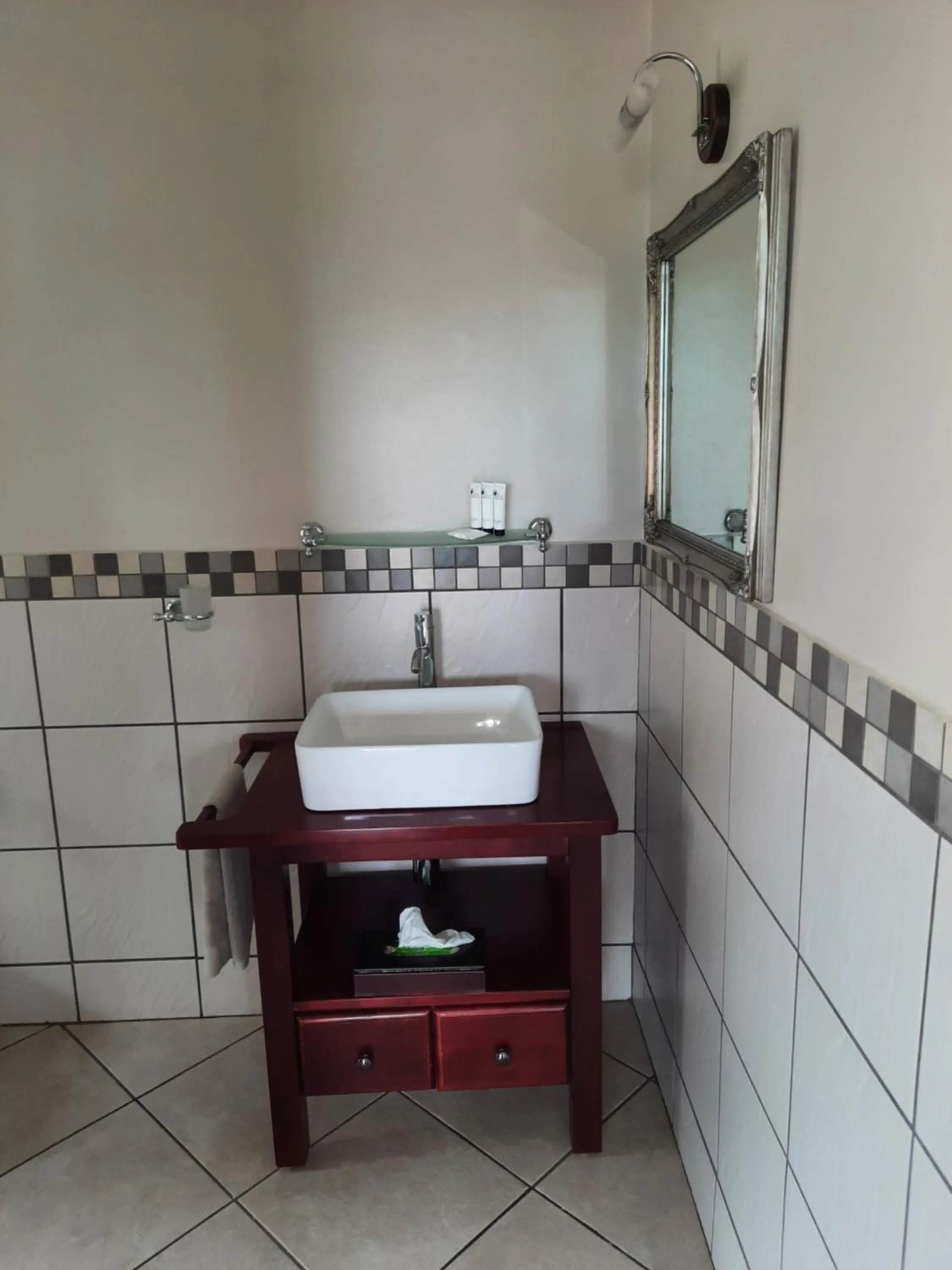 Bathroom in Villa Beryl Guesthouse