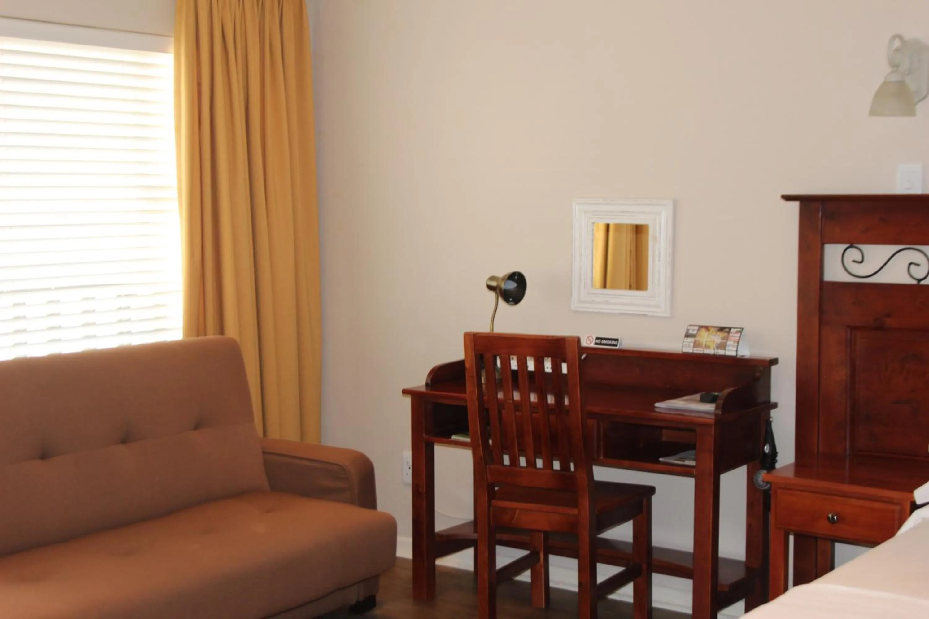 Seating area in Villa Beryl Guesthouse