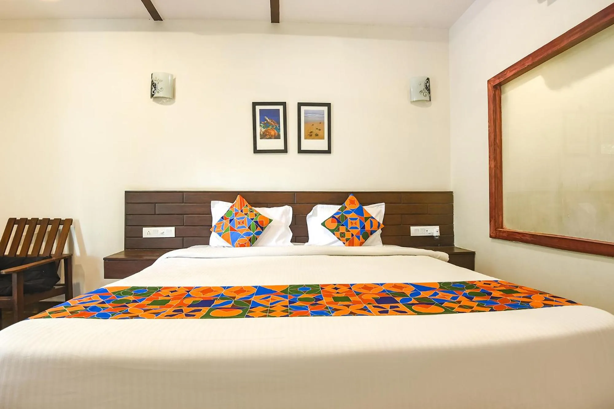 Bed in FabHotel La Volga - Nr Morjim beach