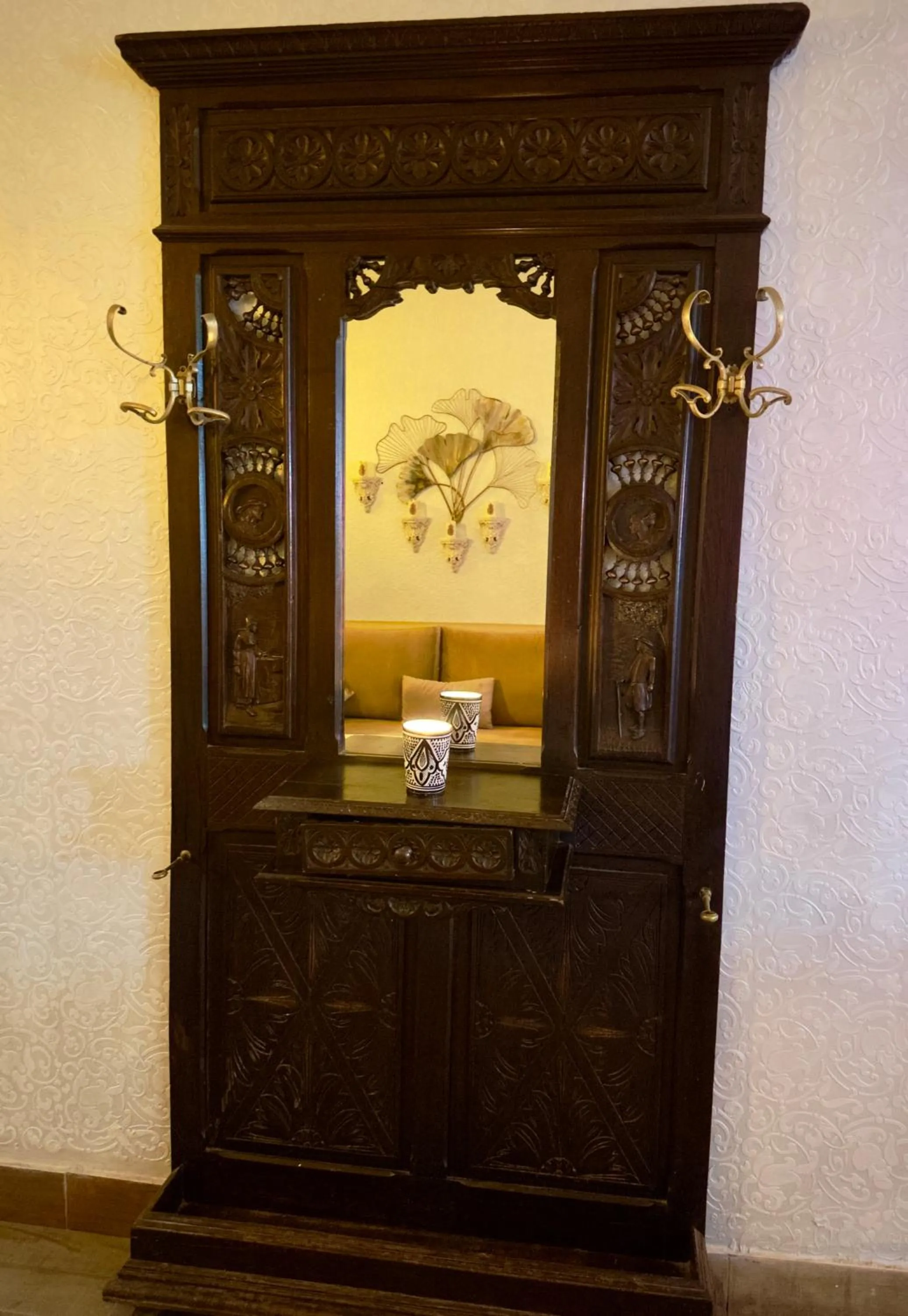 Decorative detail in Sillage Palace Sky & Spa