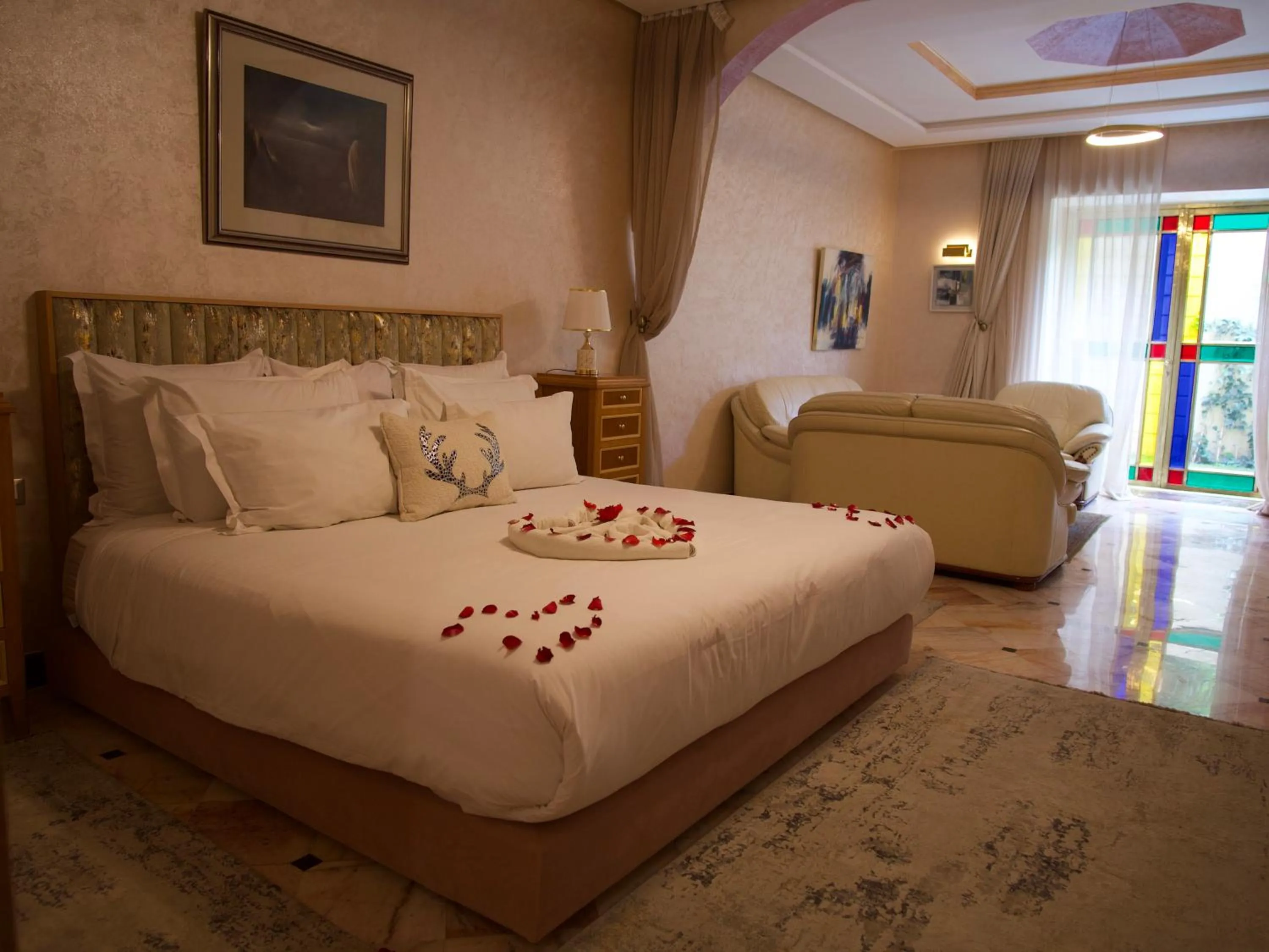 Photo of the whole room, Bed in Sillage Palace Sky & Spa