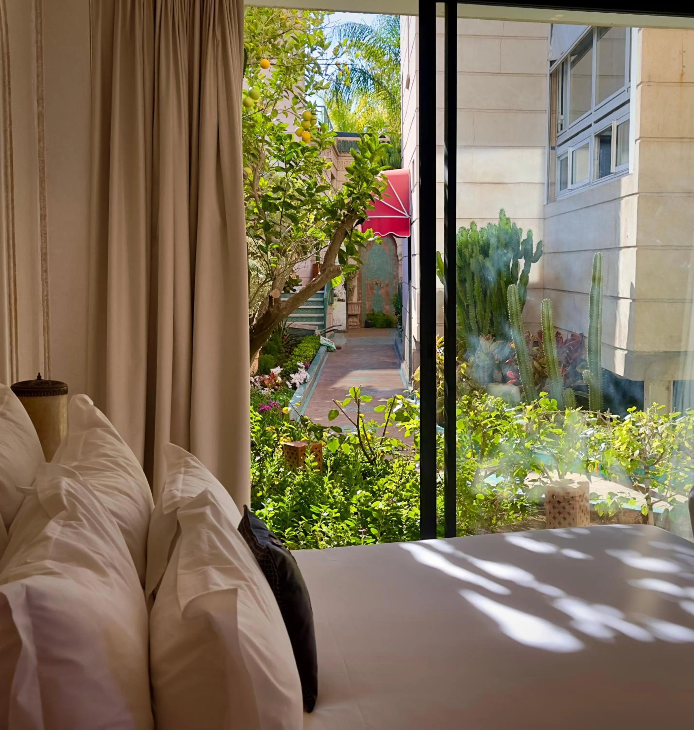 Bed in Sillage Palace Sky & Spa