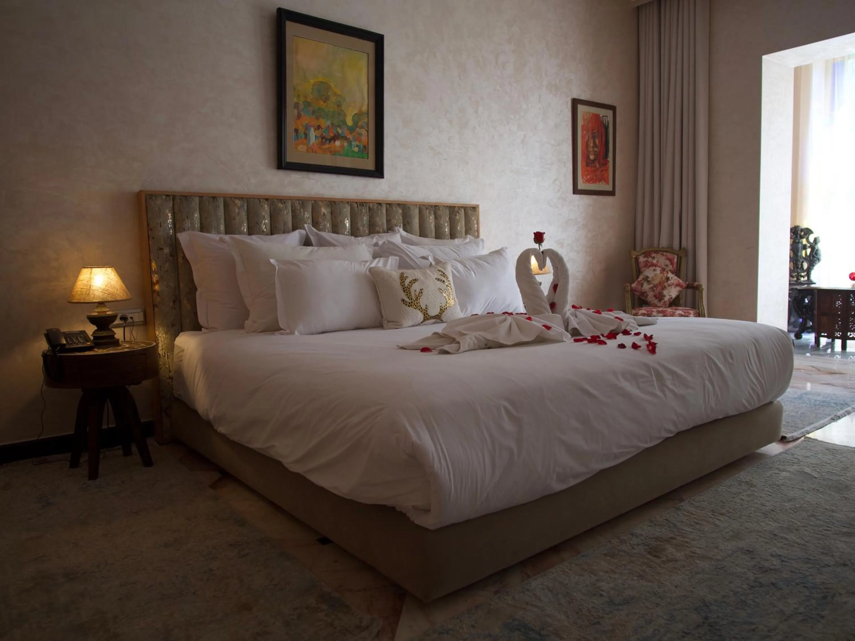 Bed in Sillage Palace Sky & Spa