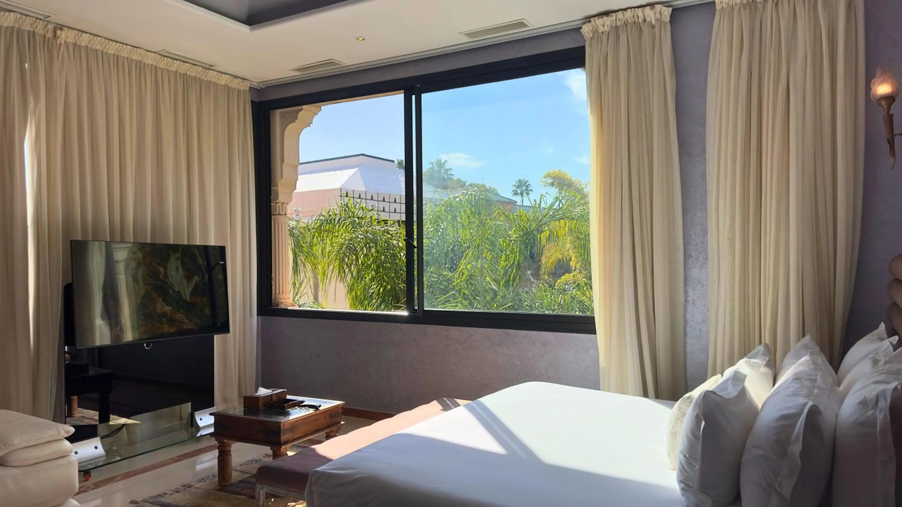 Bed in Sillage Palace Sky & Spa