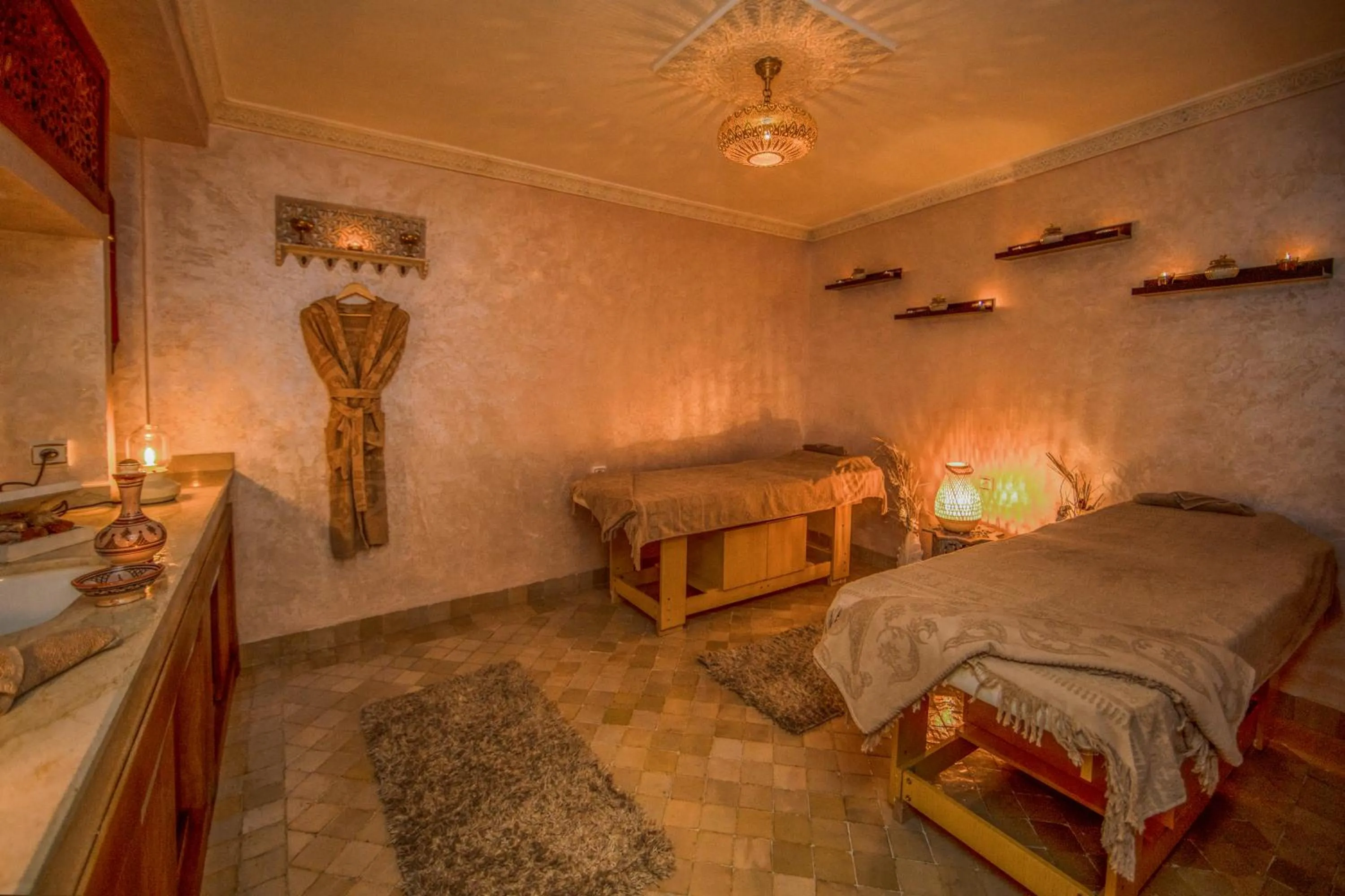 Massage, Bed in Riad la clé d'or & spa