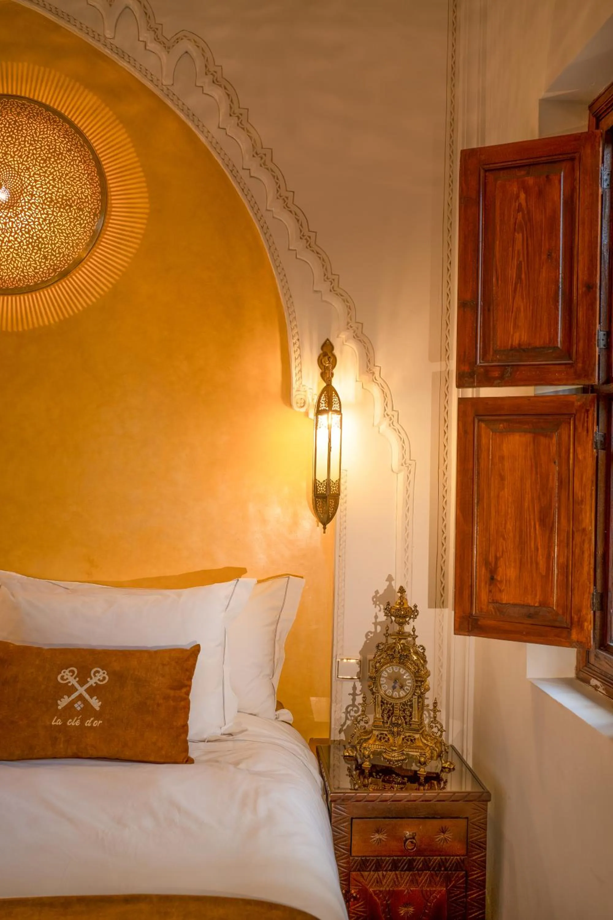 Bedroom, Bed in Riad la clé d'or & spa