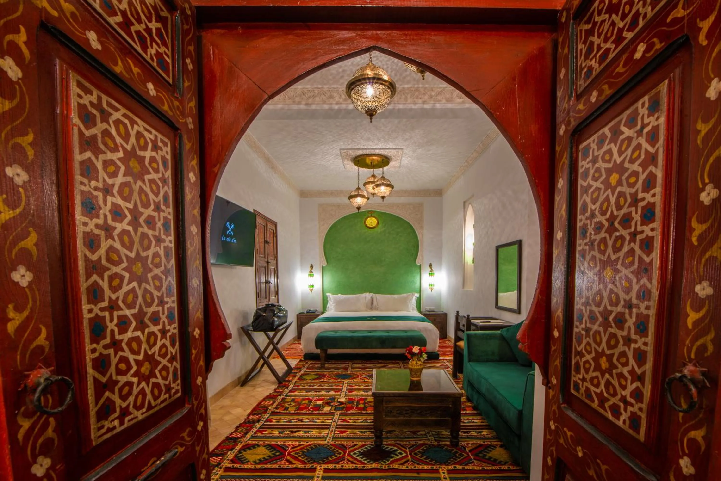 Bedroom, Bed in Riad la clé d'or & spa