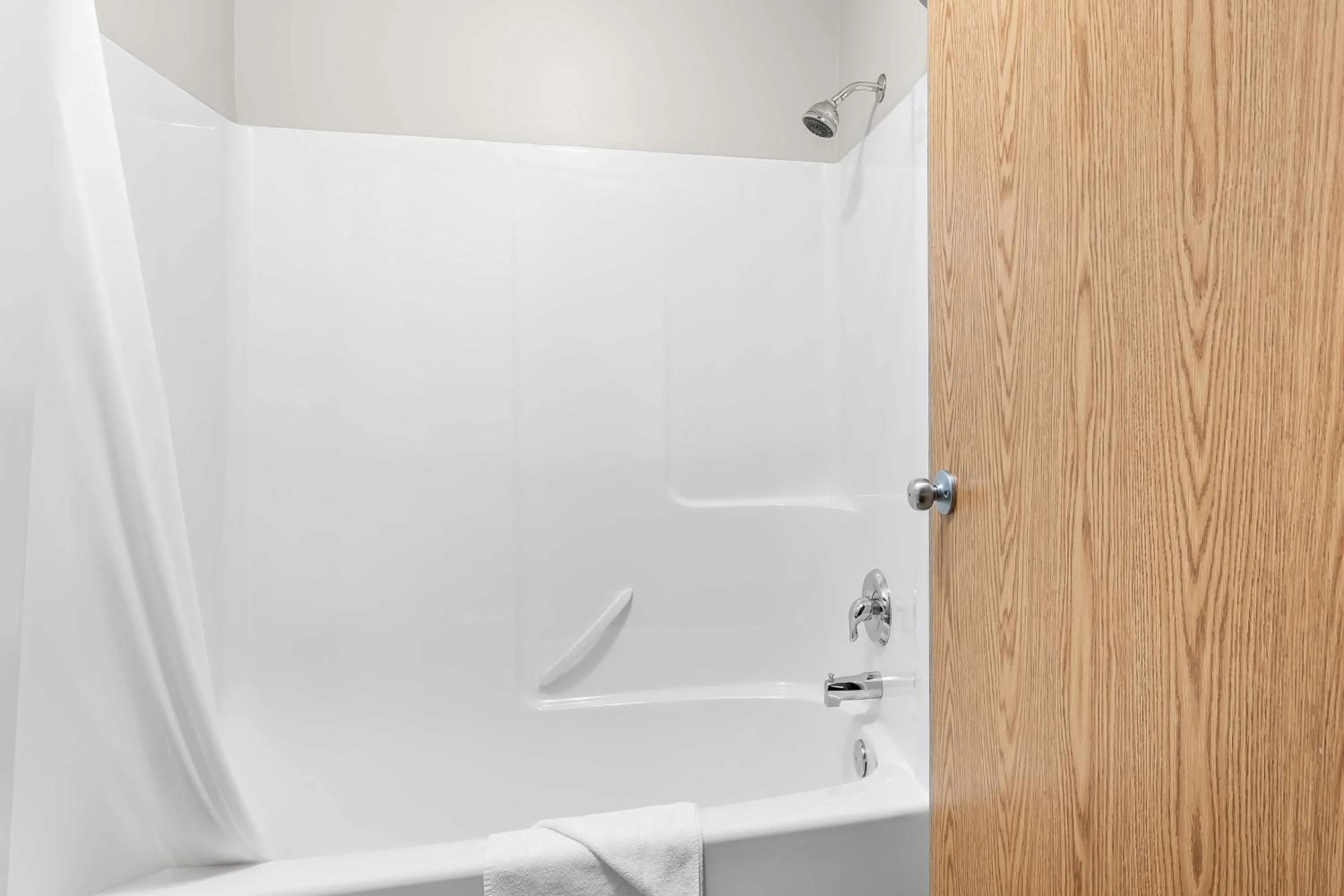 Bathroom in SureStay Plus Hotel by Best Western Hardisty