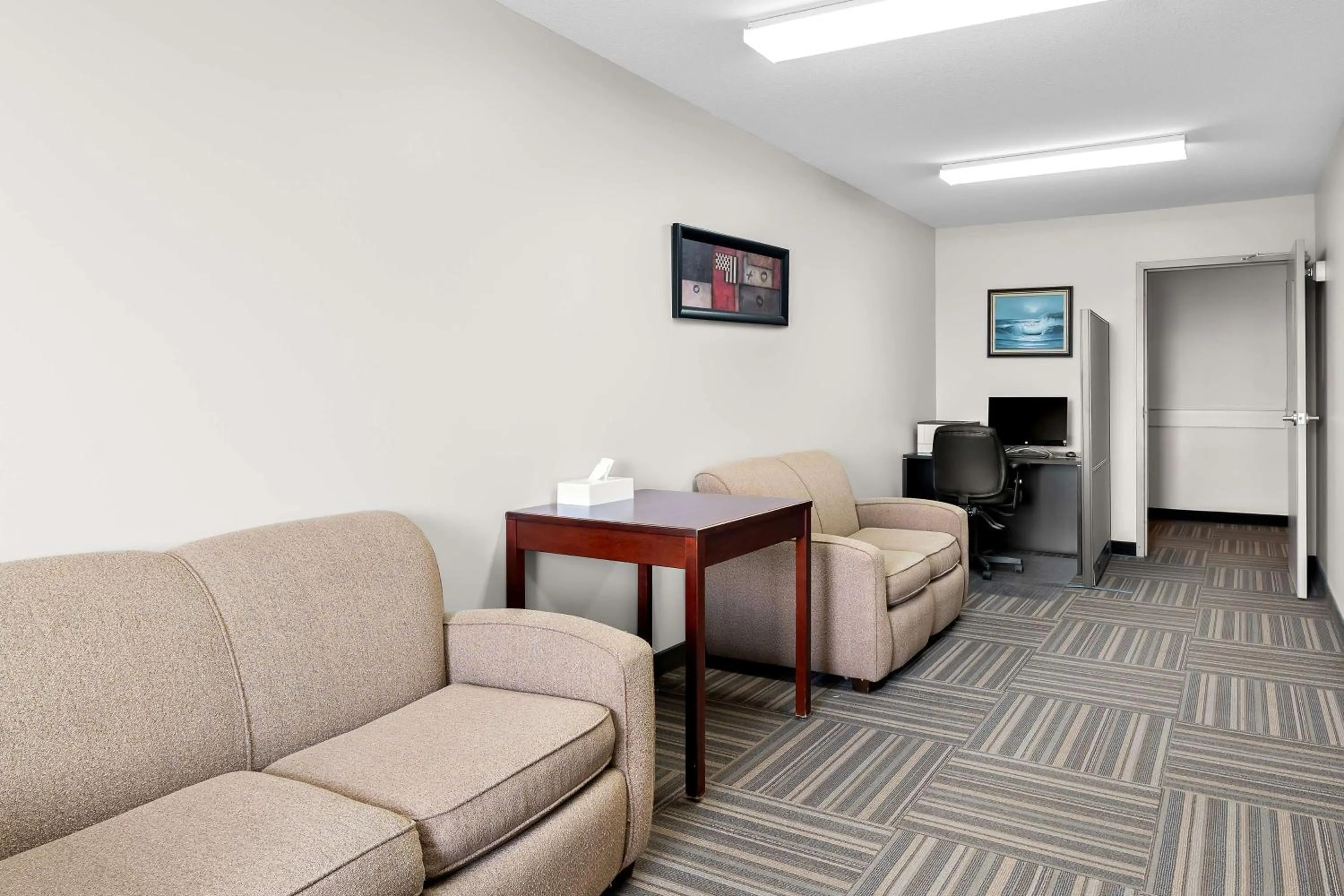 Business facilities in SureStay Plus Hotel by Best Western Hardisty