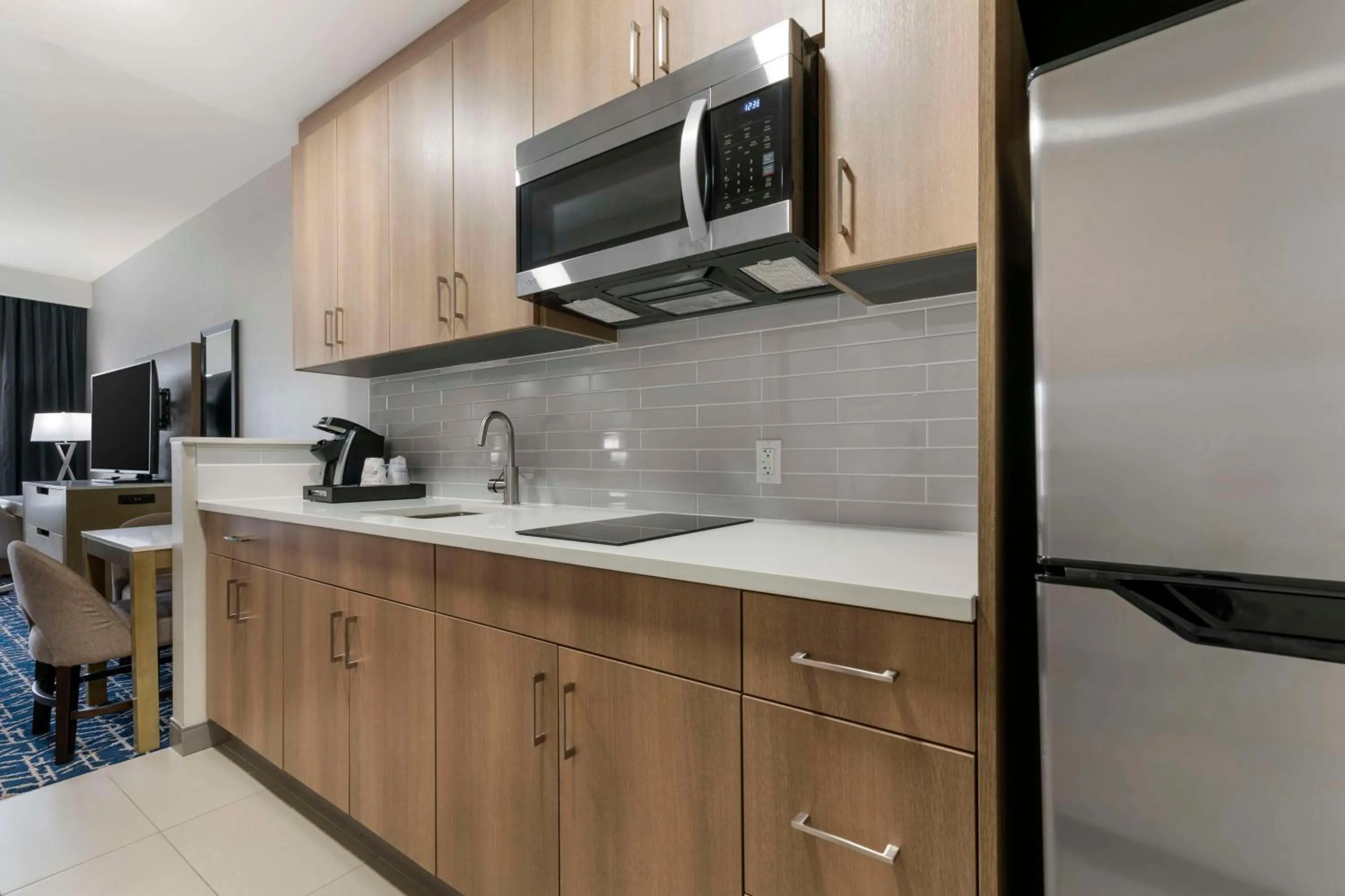 Bedroom in Best Western Premier Route 97 Vernon