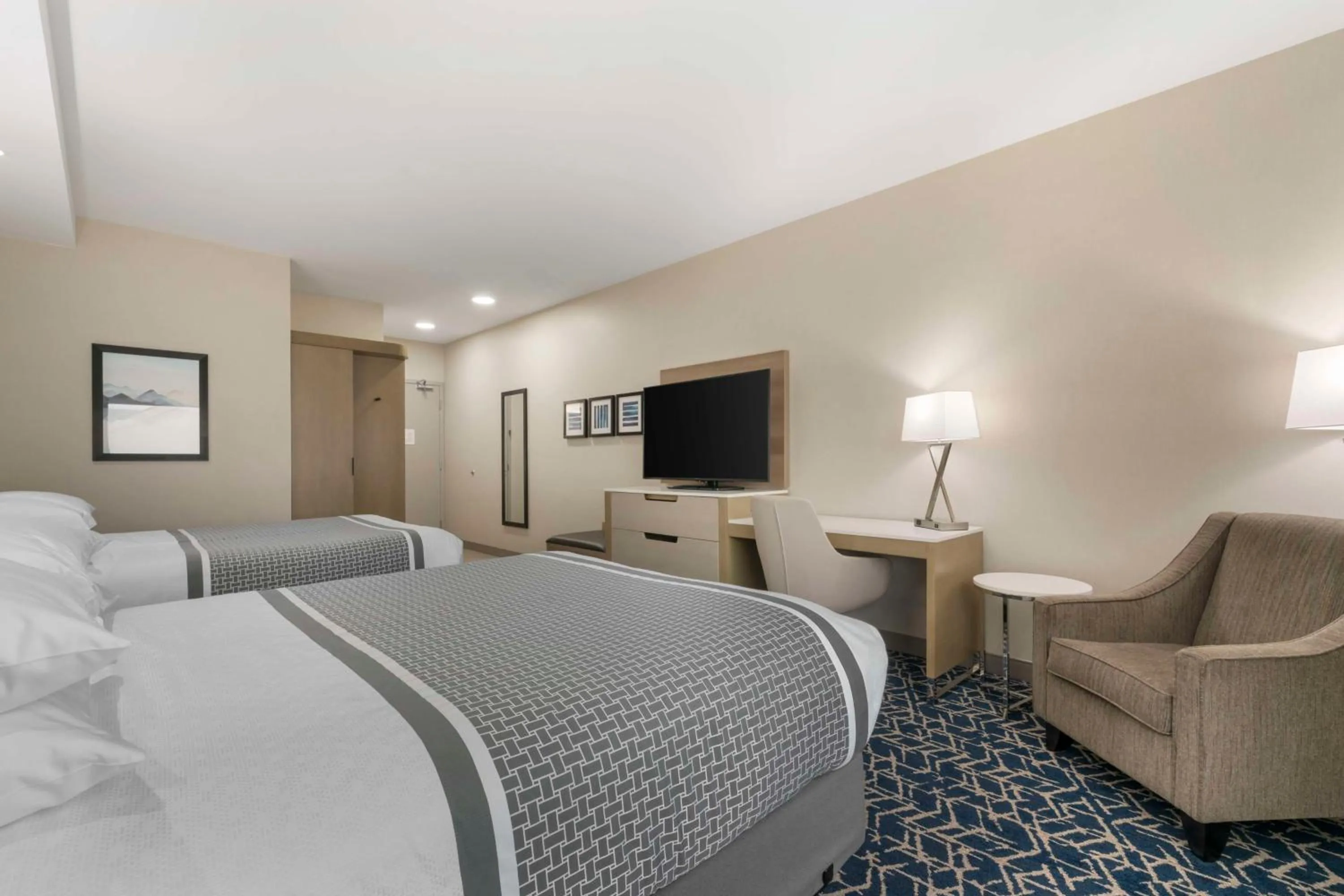 Bedroom, Bed in Best Western Premier Route 97 Vernon