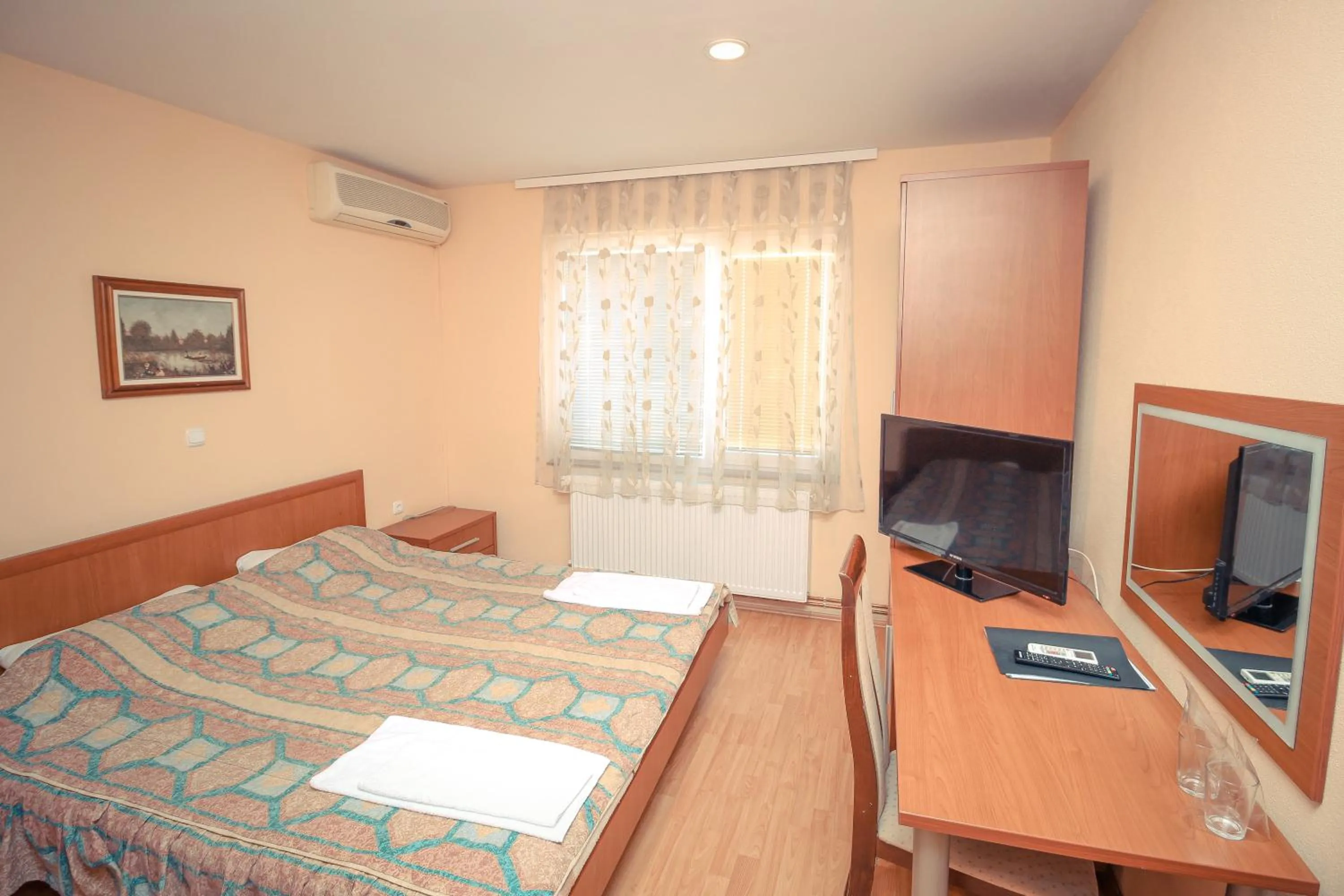 Photo of the whole room in Hotel Cingo