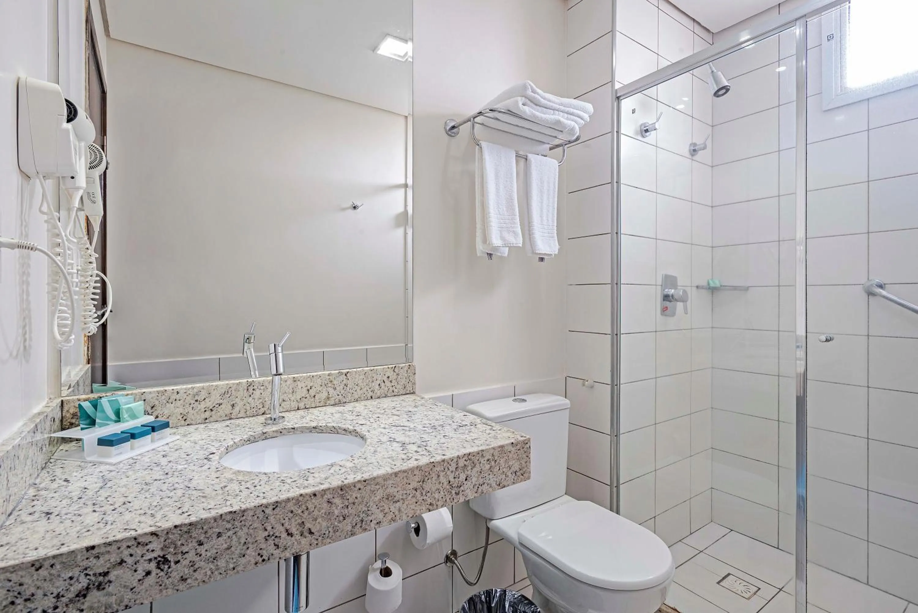 Toilet in Slaviero Porto Velho