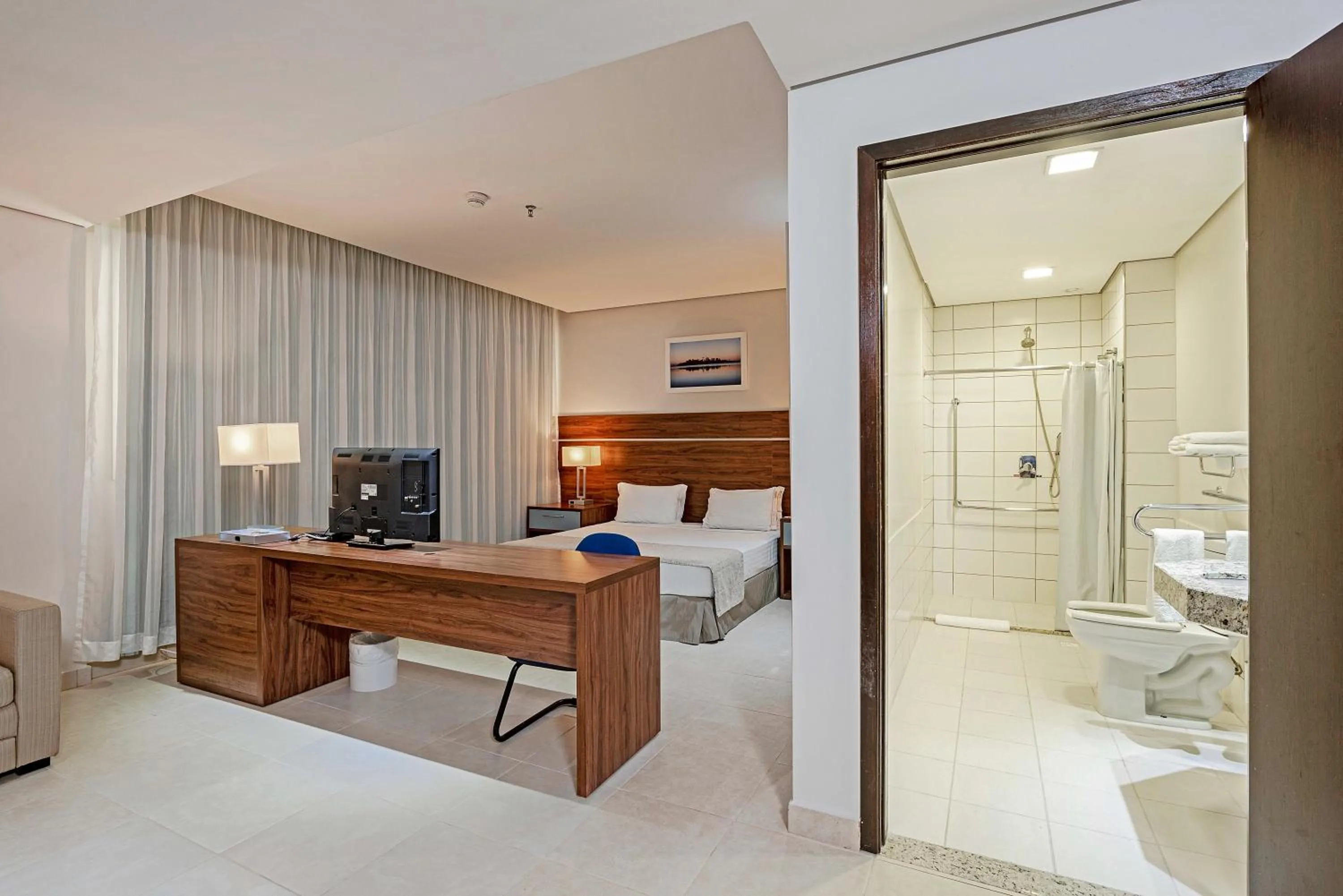 Photo of the whole room, Bed in Slaviero Porto Velho