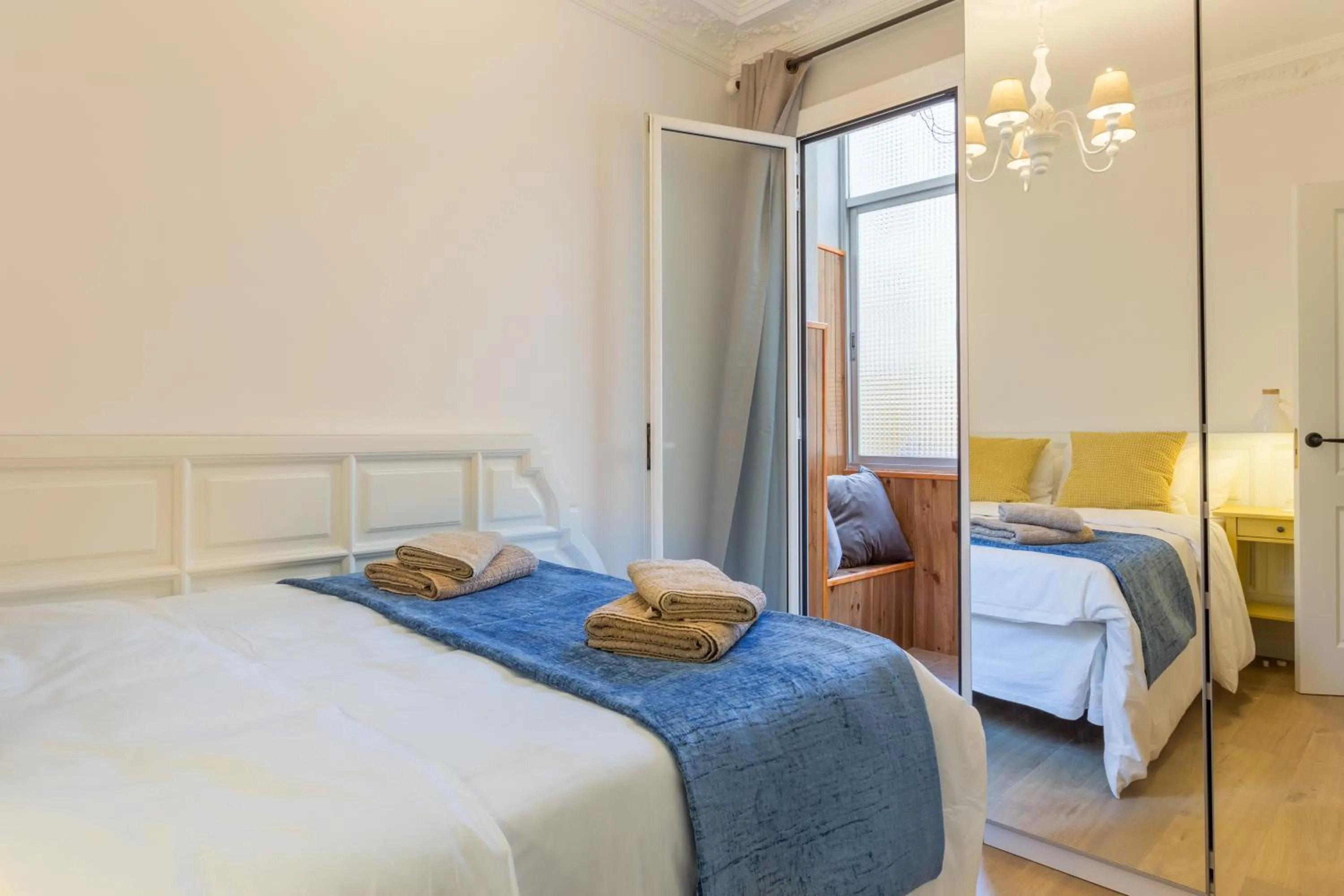 Bedroom, Bed in Moreryadom