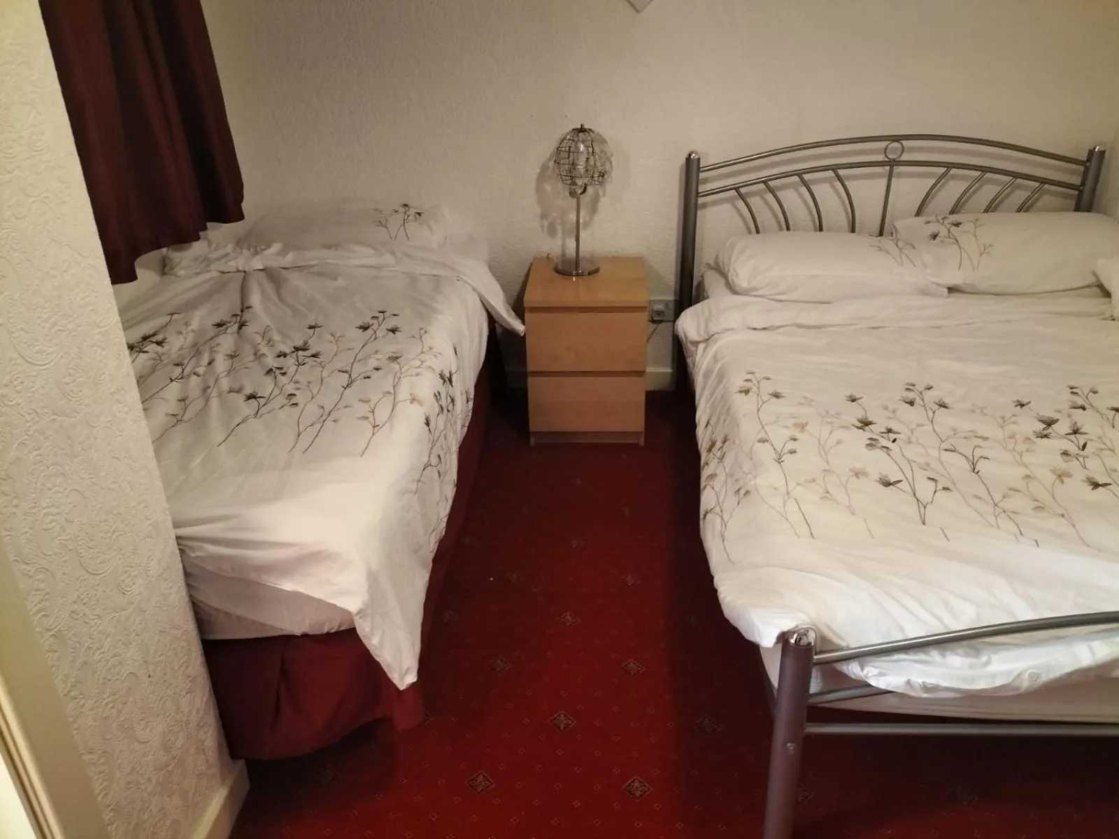 Bed in Highbury Hotel