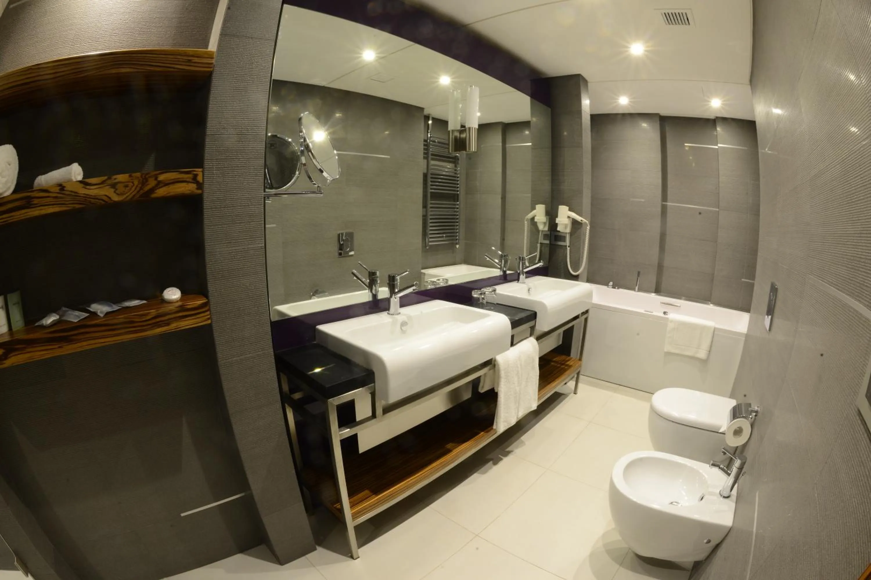 Bathroom in Warwick Stone 55 Hotel Beirut