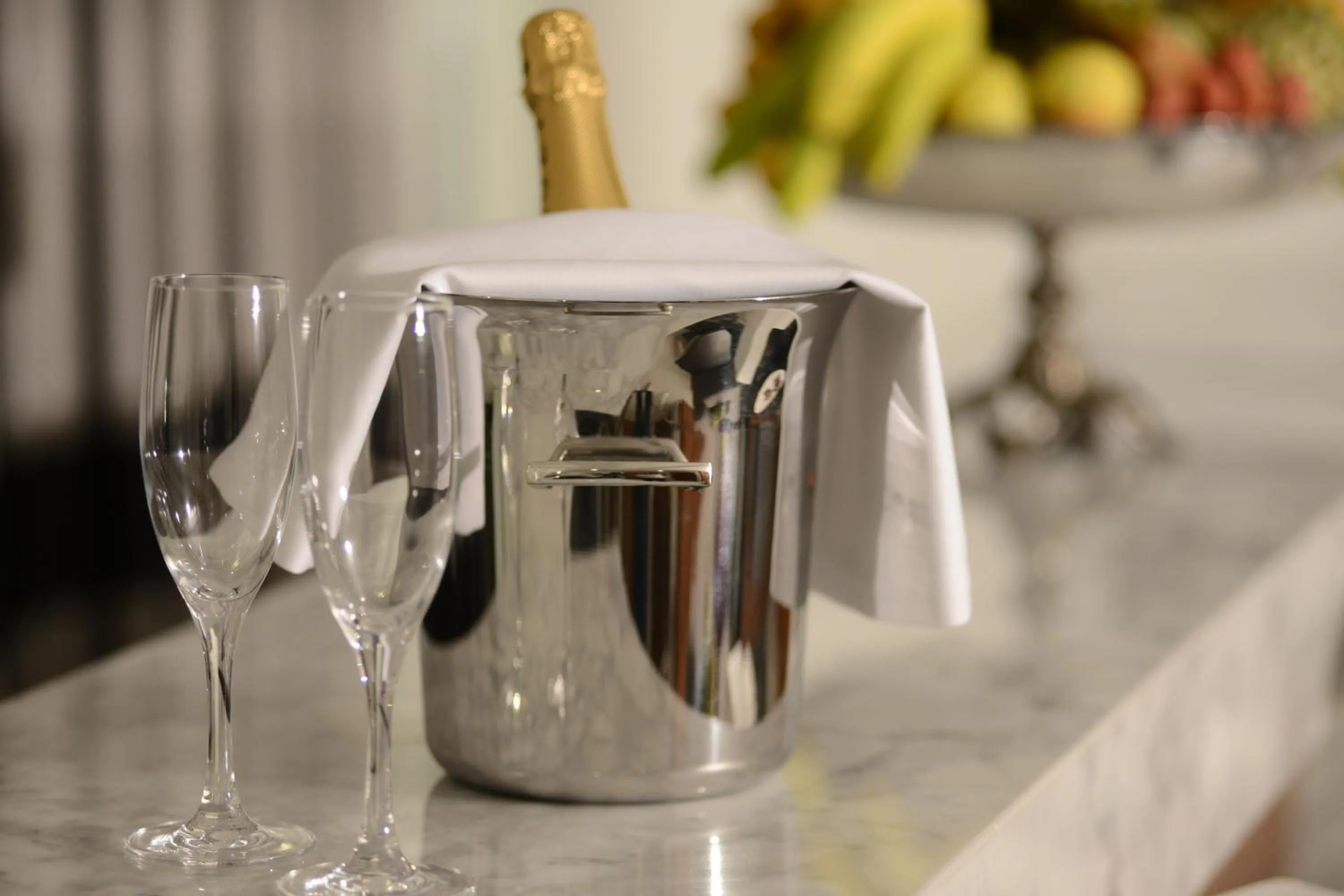 Decorative detail in Warwick Stone 55 Hotel Beirut