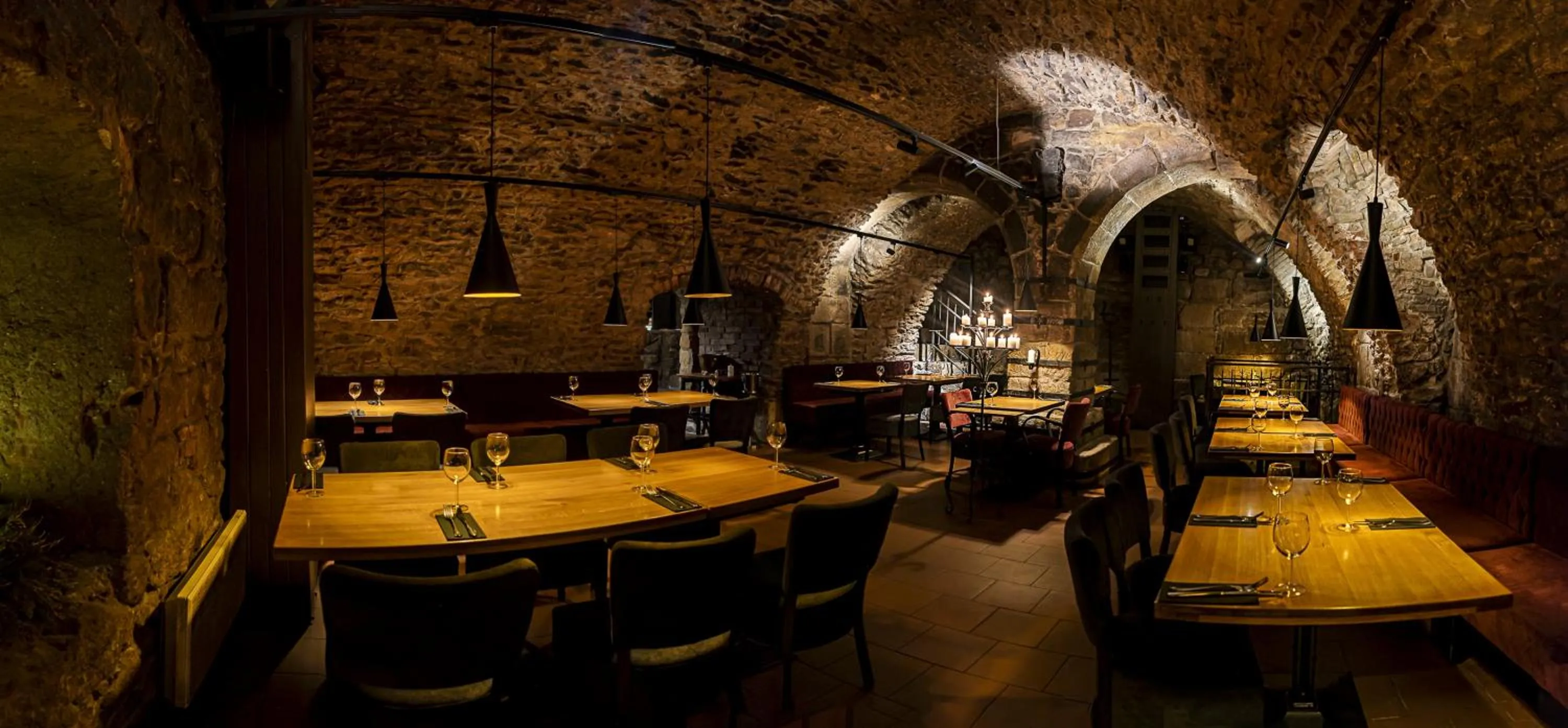 Restaurant/places to eat in Hotel Rango