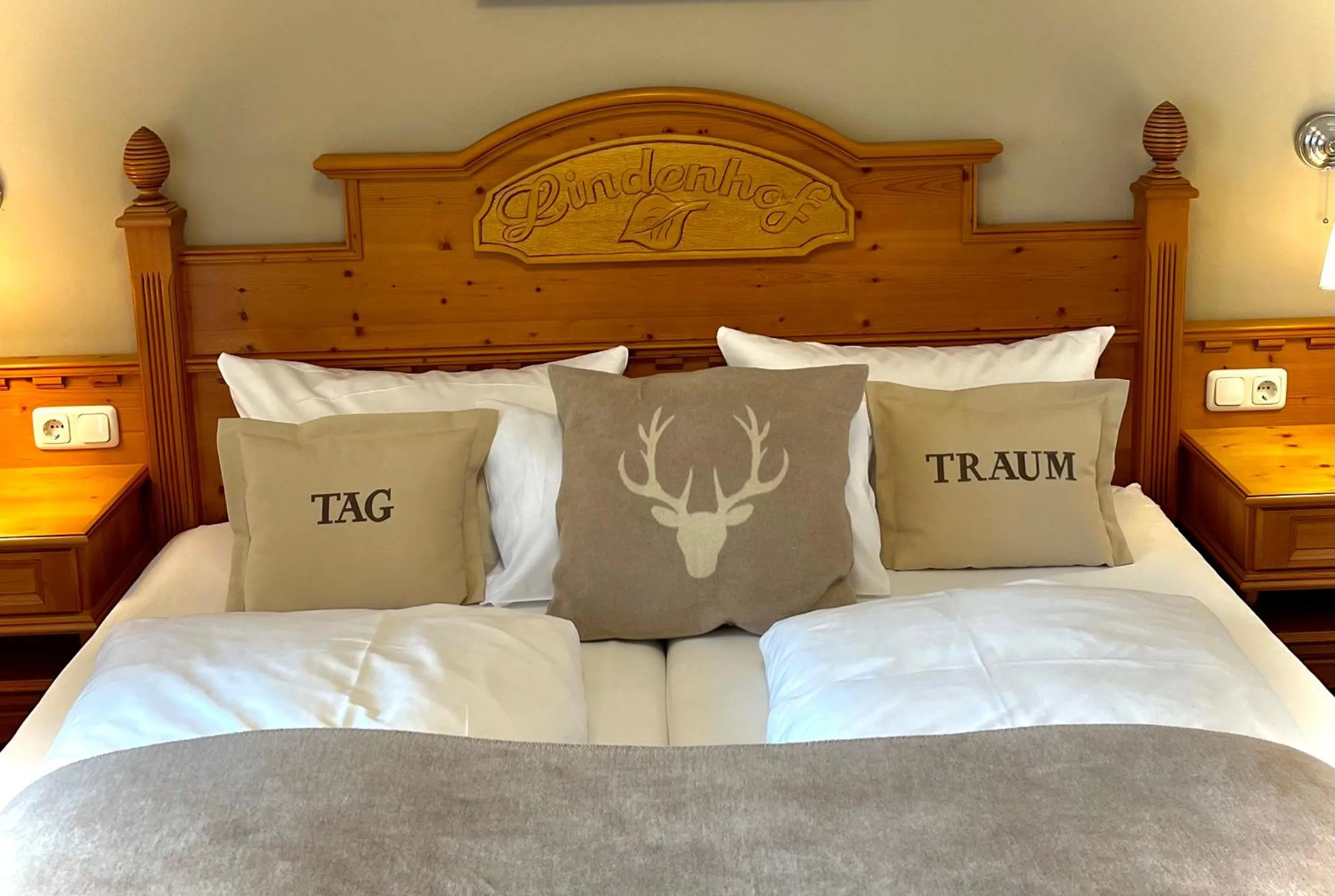 Bed in Landhotel Lindenhof