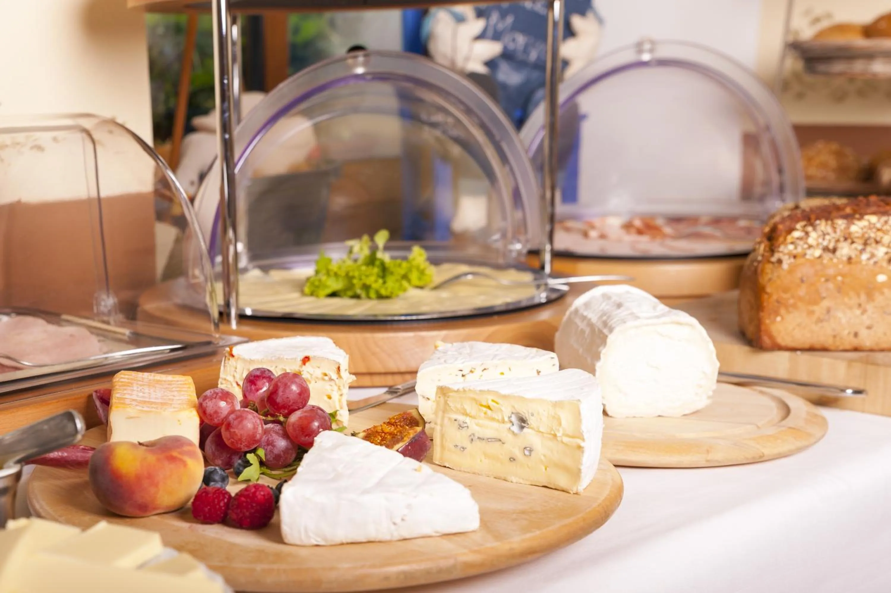 Buffet breakfast in Landhotel Lindenhof