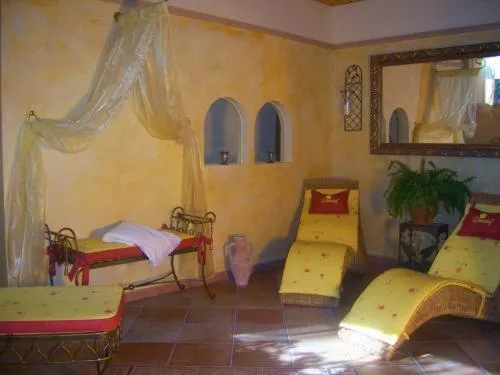 Sauna, Bed in Landhotel Lindenhof