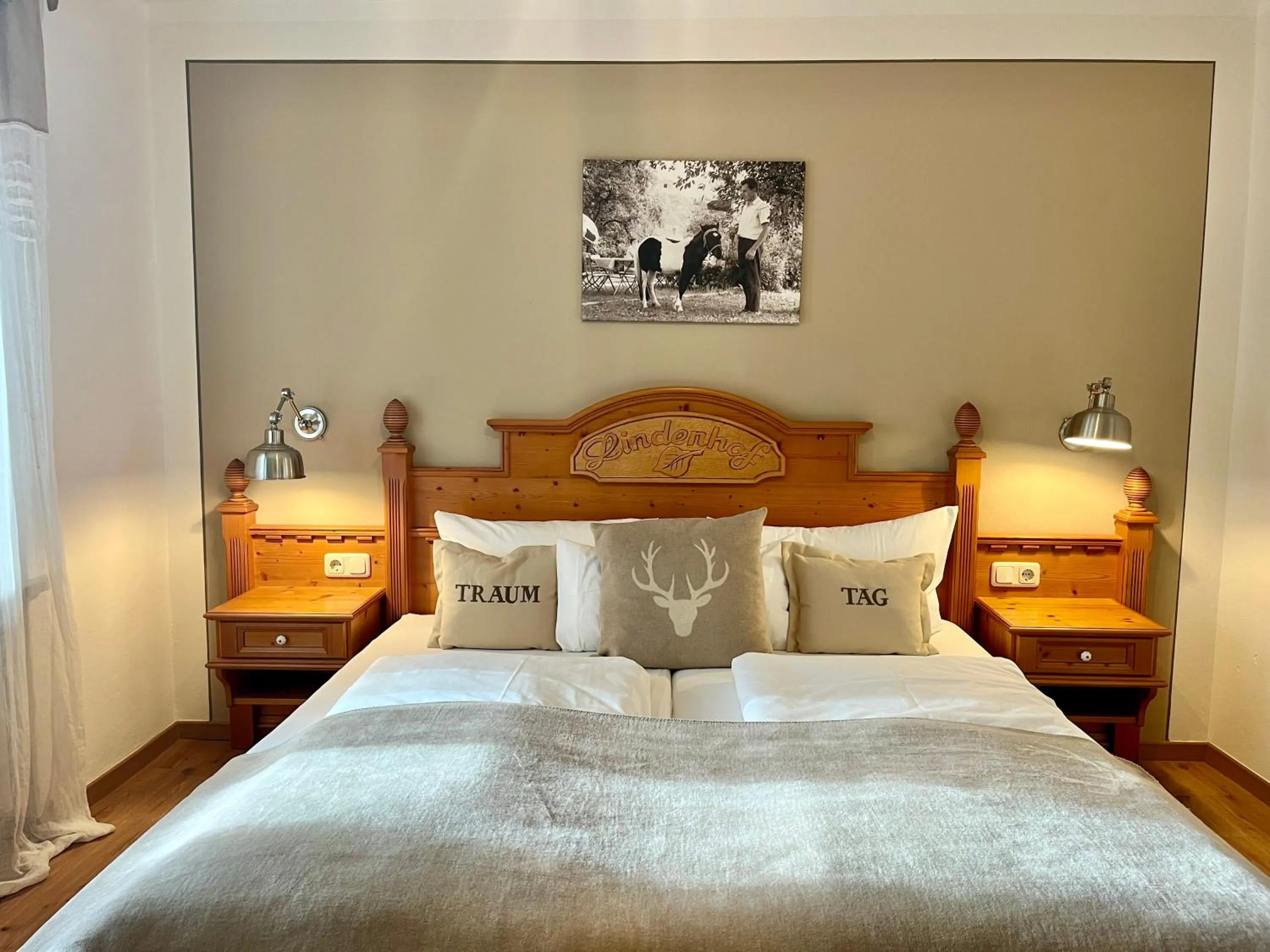 Photo of the whole room, Bed in Landhotel Lindenhof