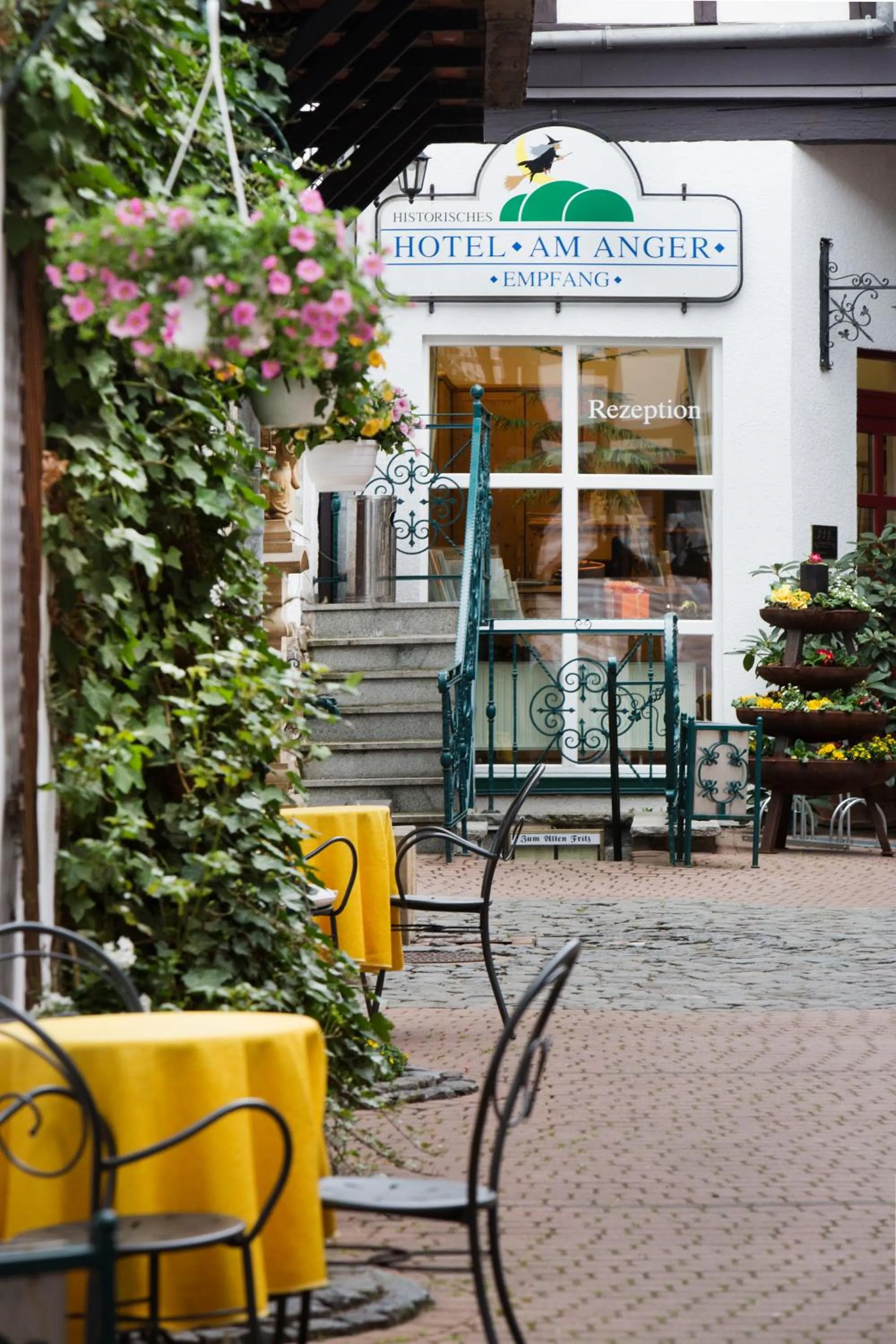 Property building in Am Anger