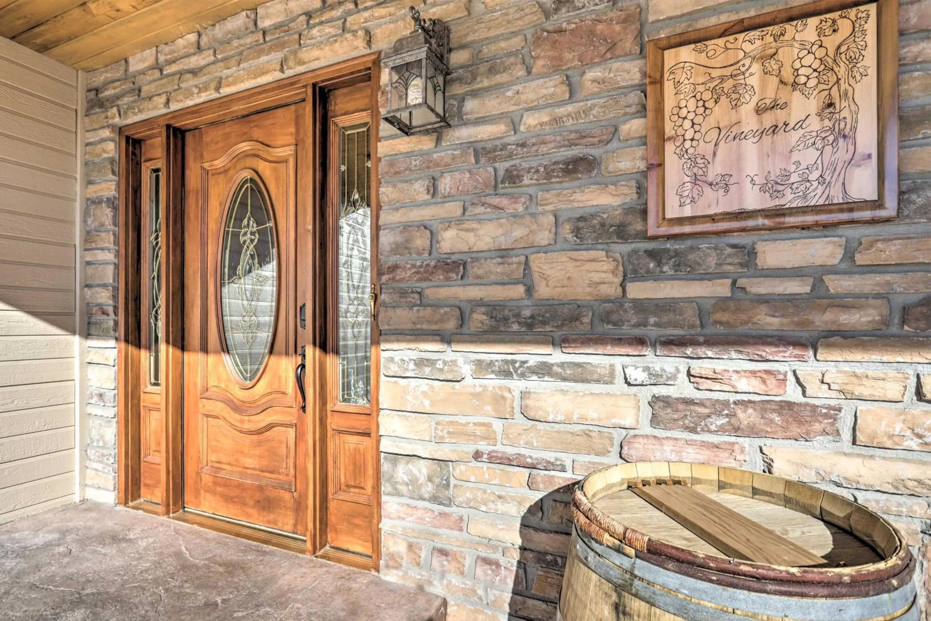 The Vineyard Country Farm Home at Grand Valley