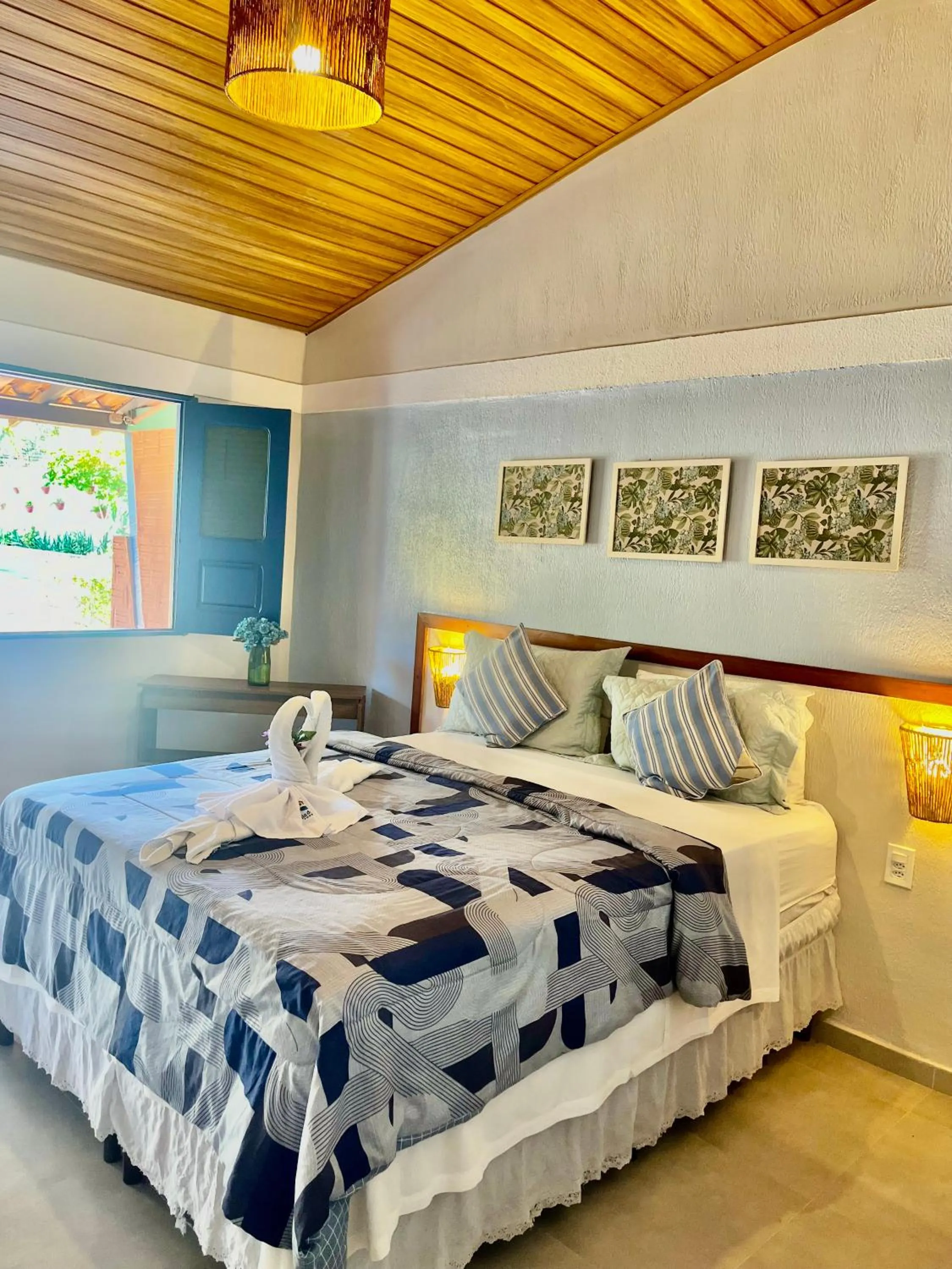 Photo of the whole room, Bed in Pousada Vila do Mar