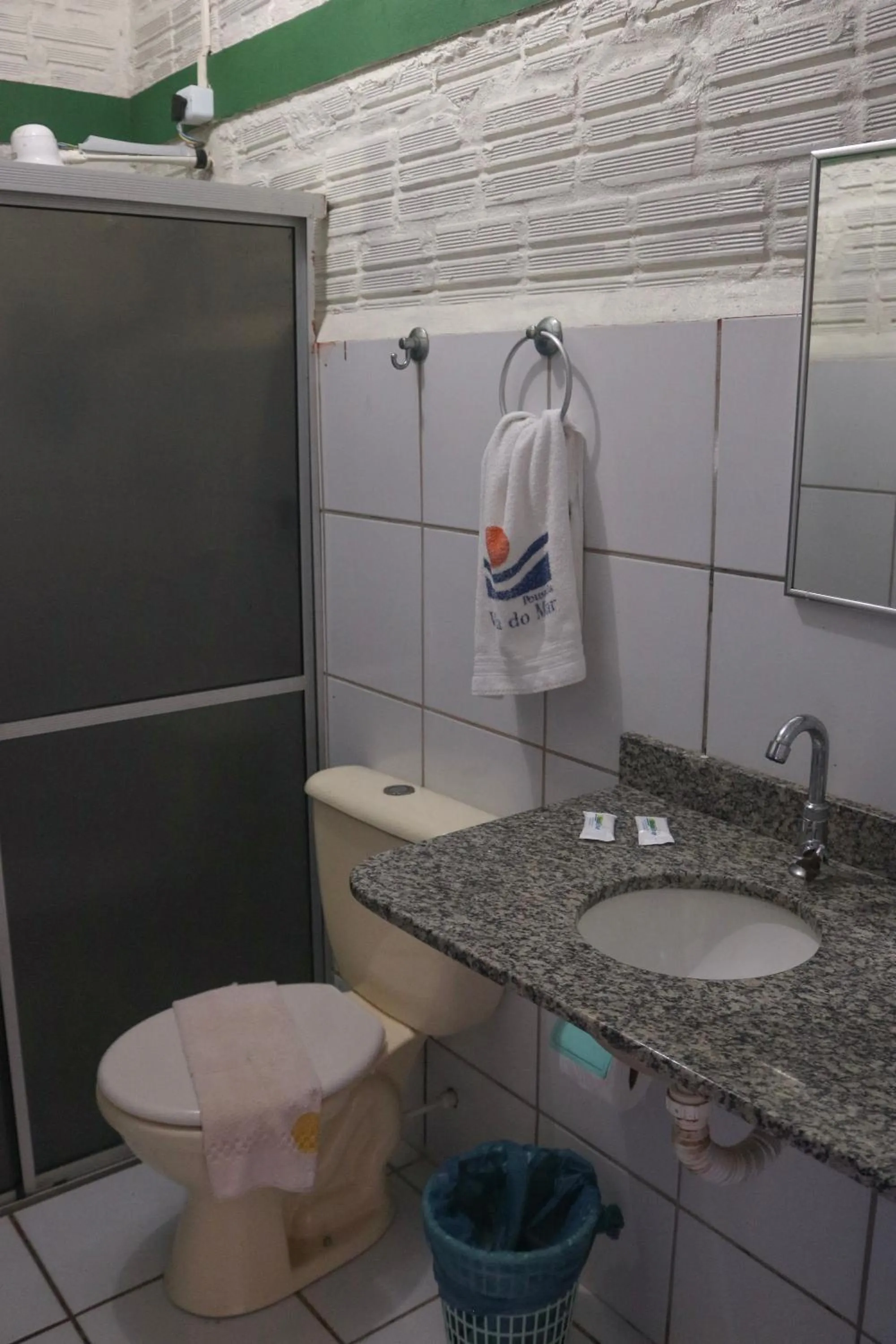 Toilet in Pousada Vila do Mar